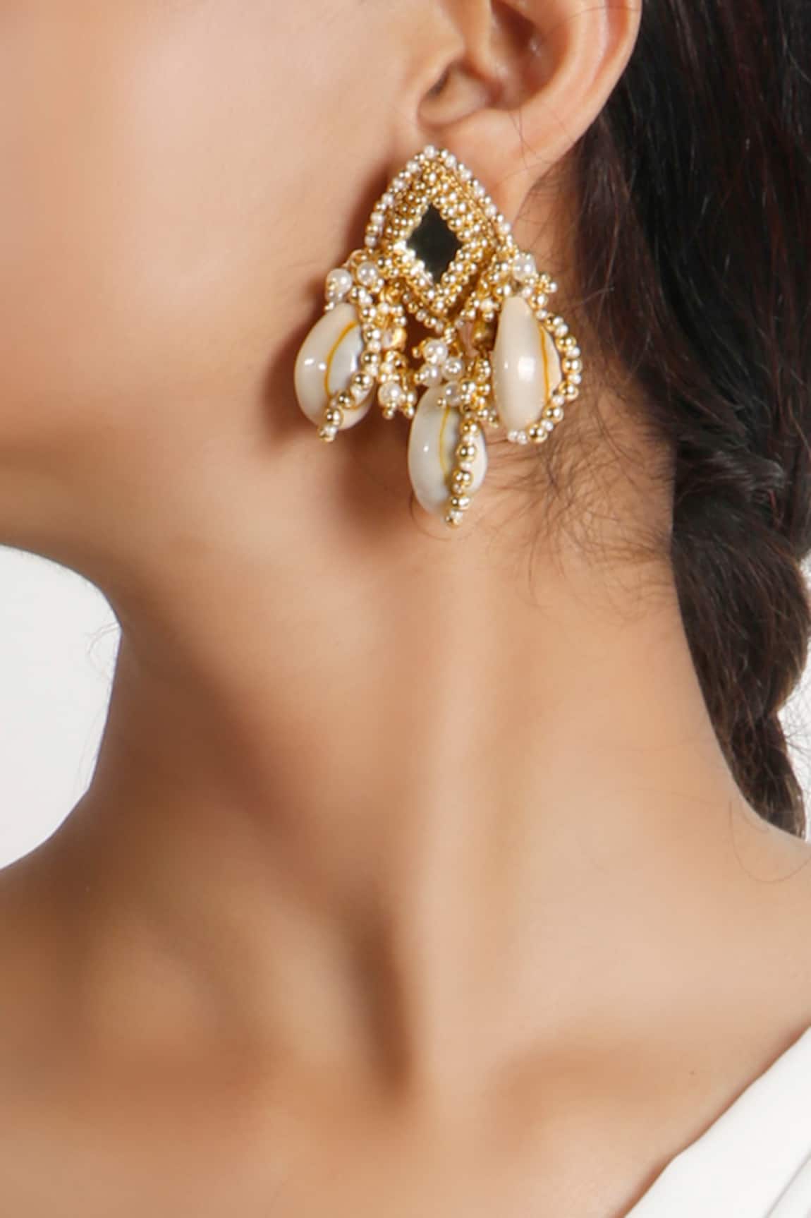Vaidaan Nikki Hand Embroidered Earrings