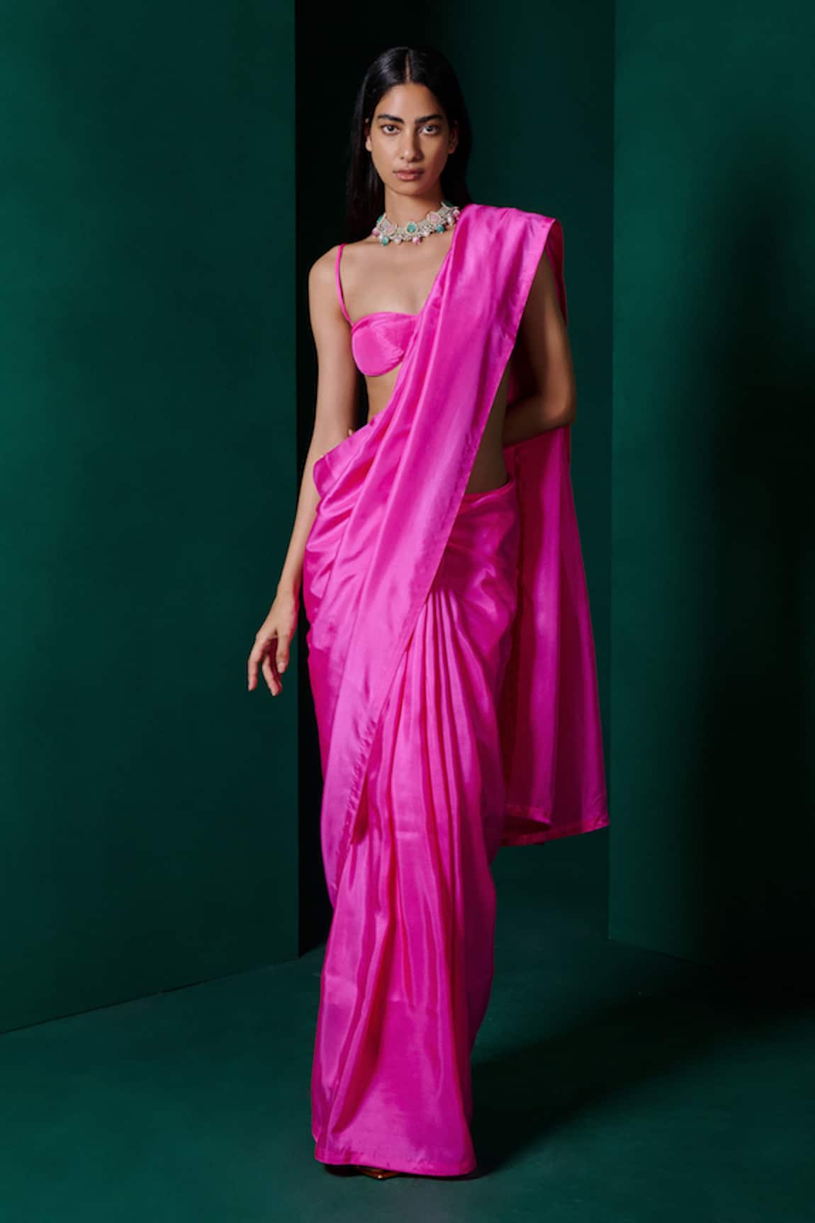 Ekaya Handwoven Solid Saree With Unstitched Blouse Fabric