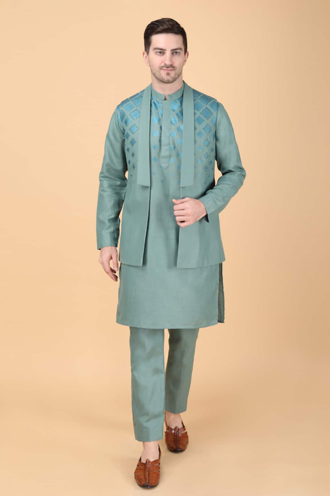 Manish Nagdeo Geometric Print Bundi & Kurta Set