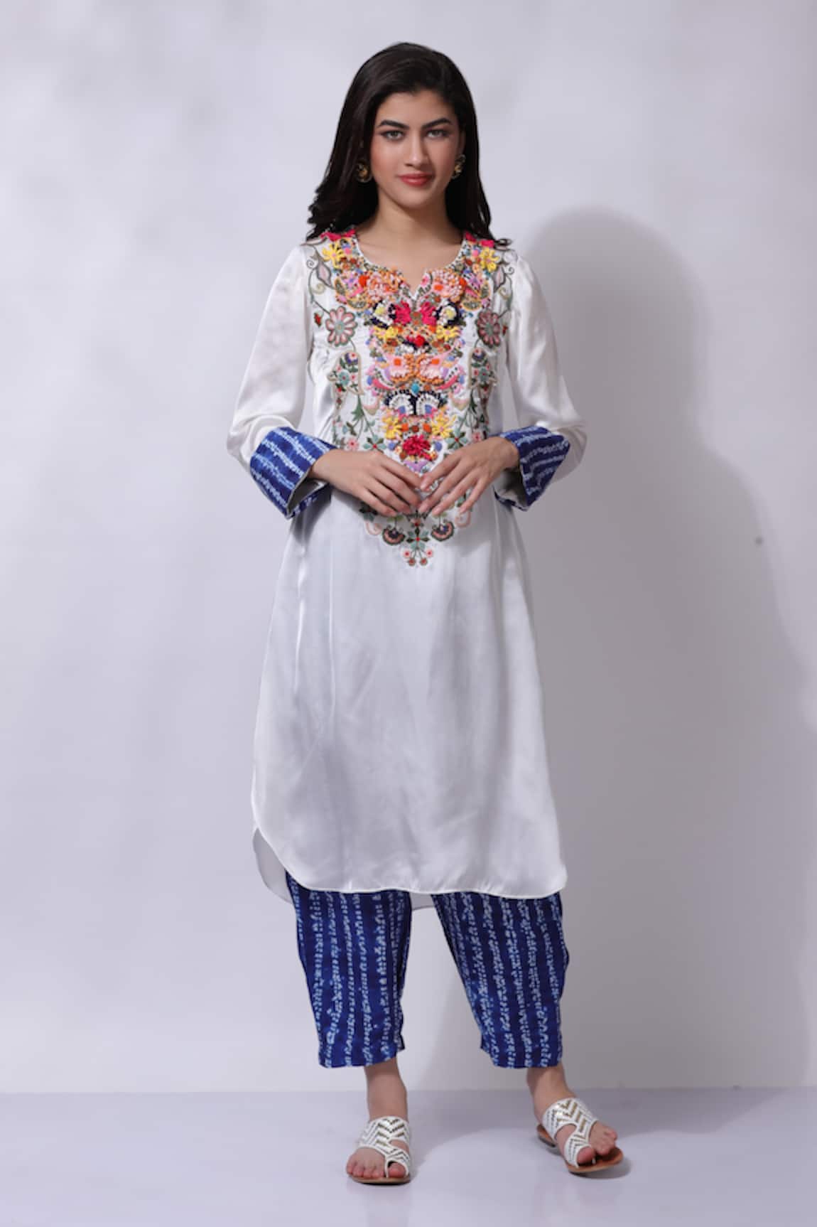 Sonali Gupta Resham Embroidered Tunic & Pant Set