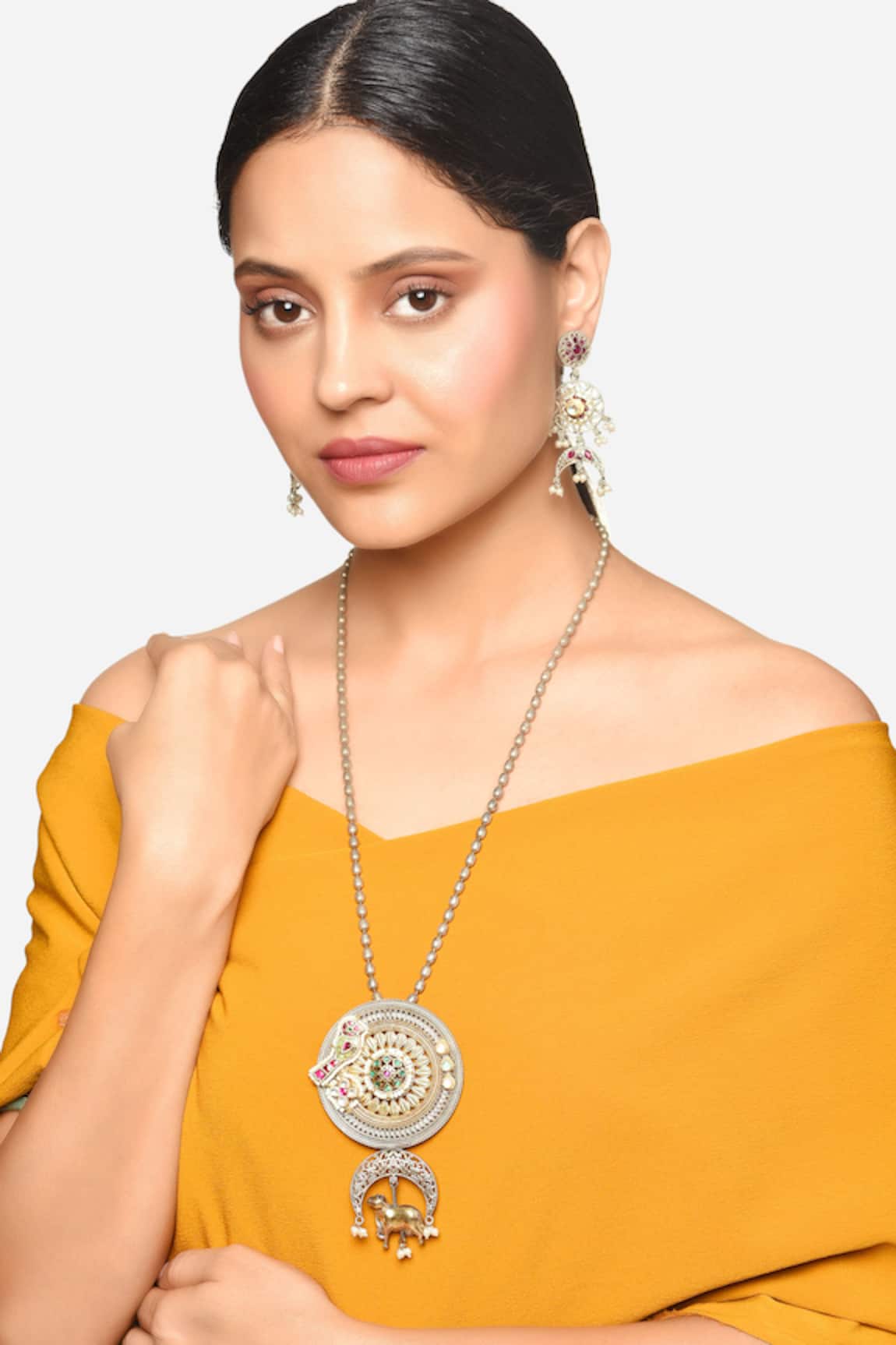 Raga Baubles Nandi Embellished Pendant Necklace Set