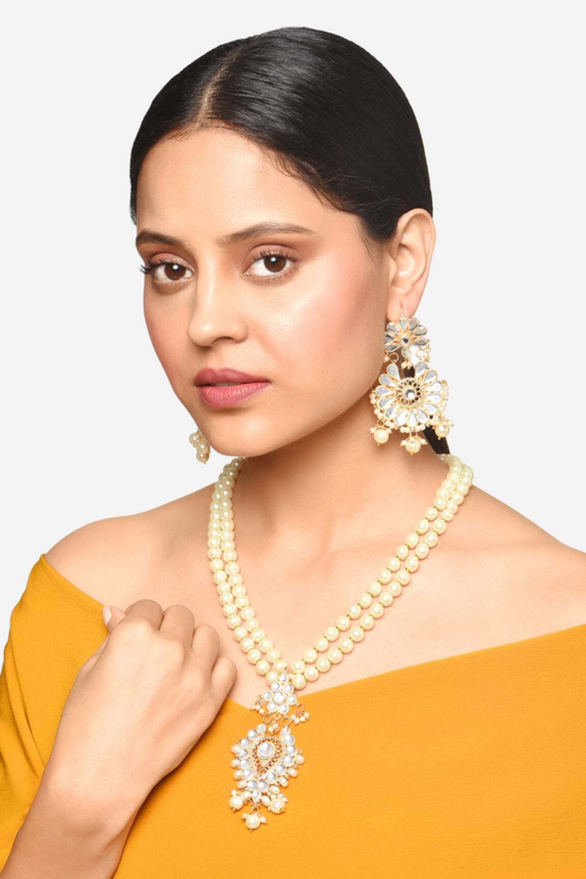 Raga Baubles Vintage Embellished Pendant Necklace Set