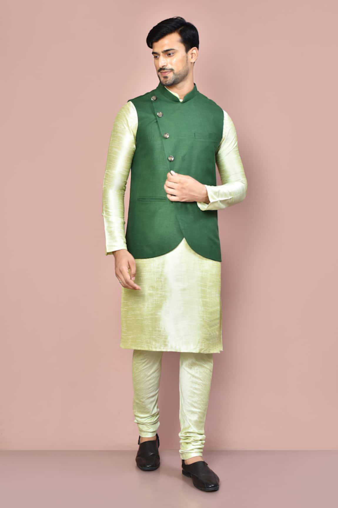 Arihant Rai Sinha Bottle Green Cotton Overlap Bundi 