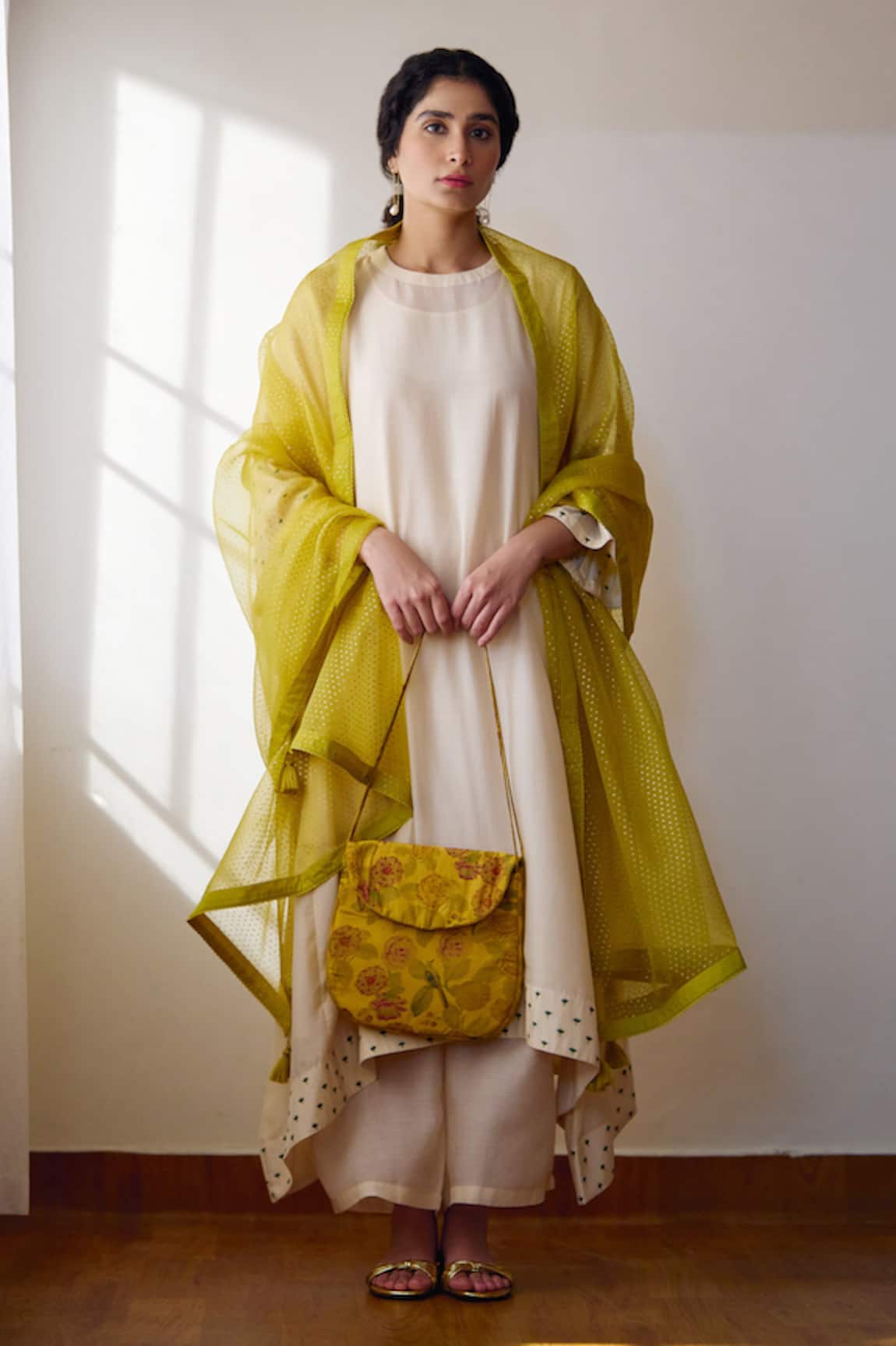 Dot Bell Tara Organza dupatta