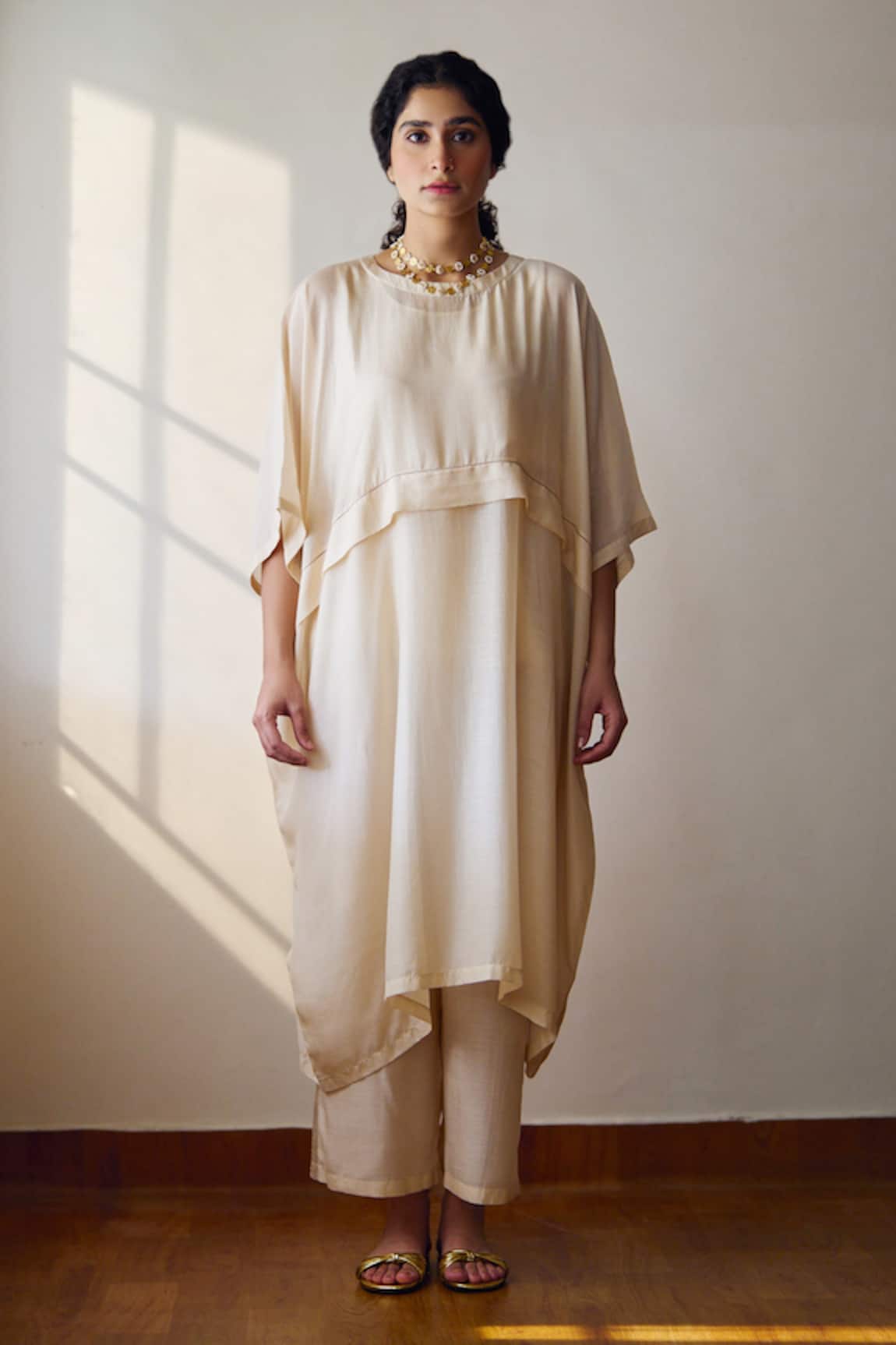 Dot Oleria Solid Kurta & Pant Set