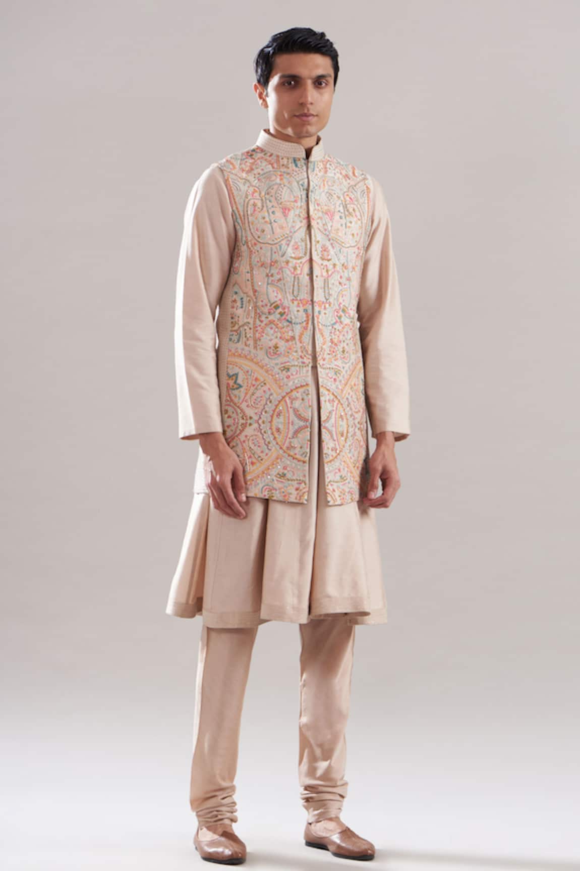 Asuka Kashmiri Embroidered Bundi & Kurta Set