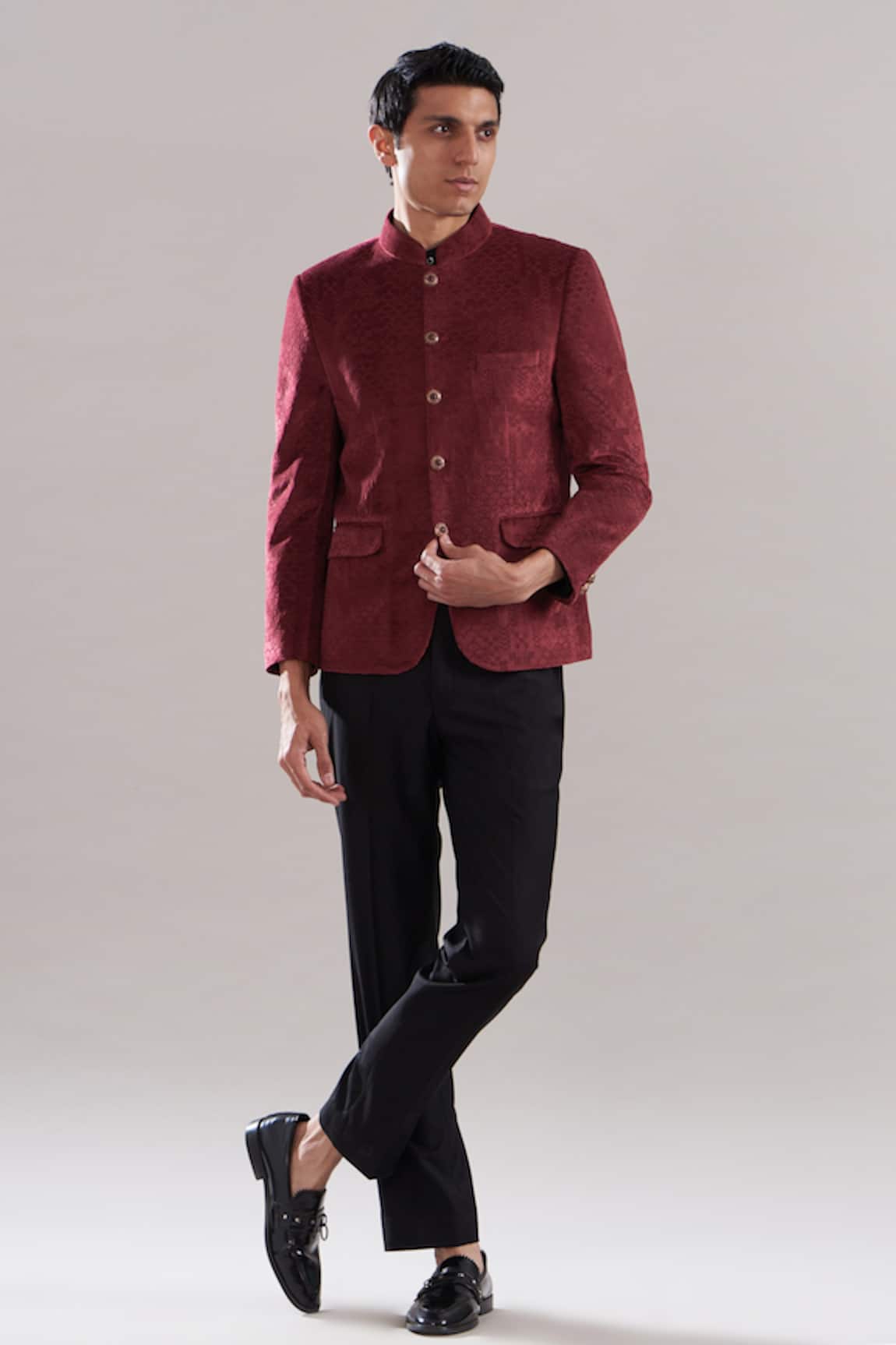 Asuka Thread Embroidered Bandhgala & Trouser Set 