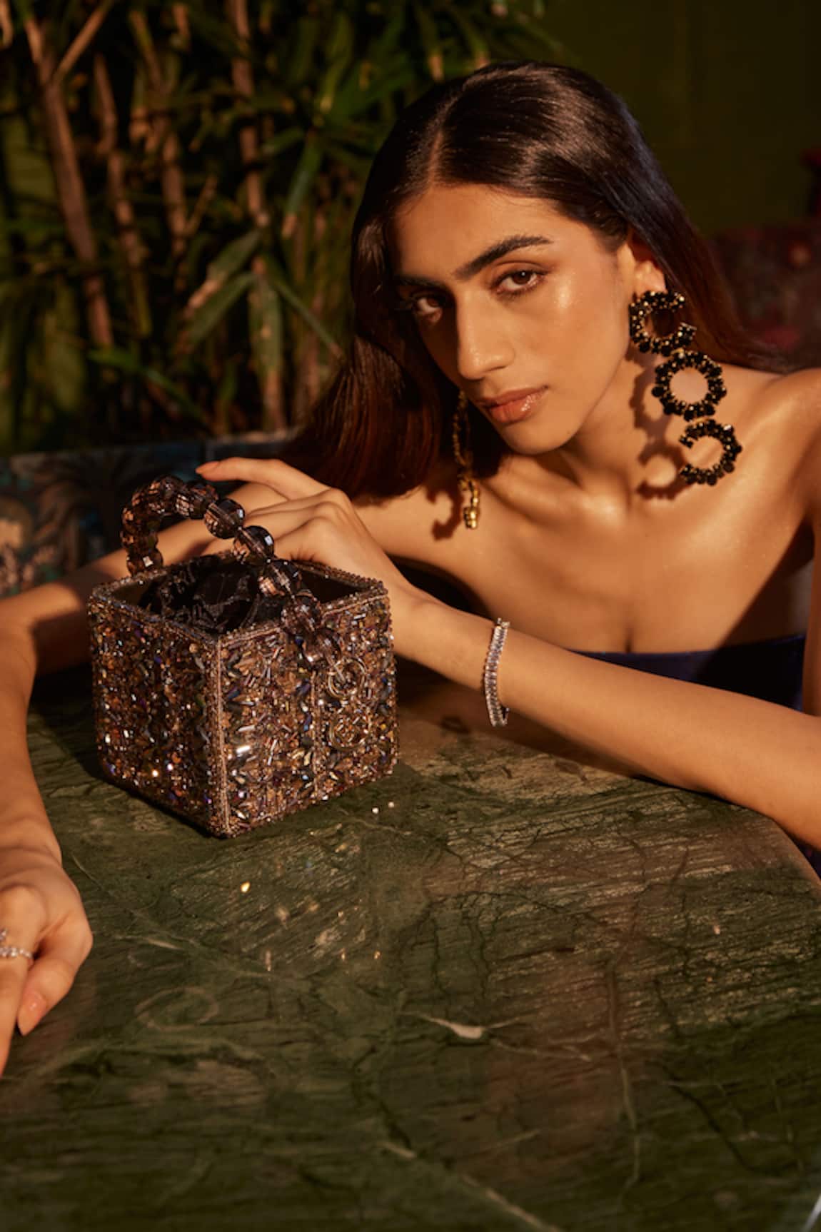 Bag Head Crystals Embellished Box Bag