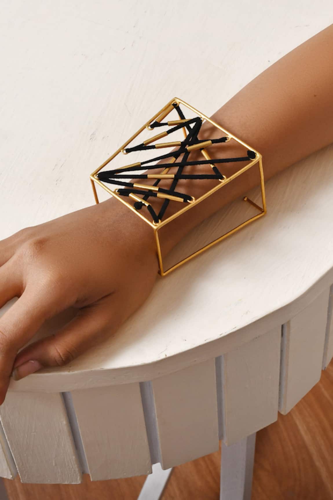 Zaza By Somya Geometric Interlaced Pattern Bracelet 