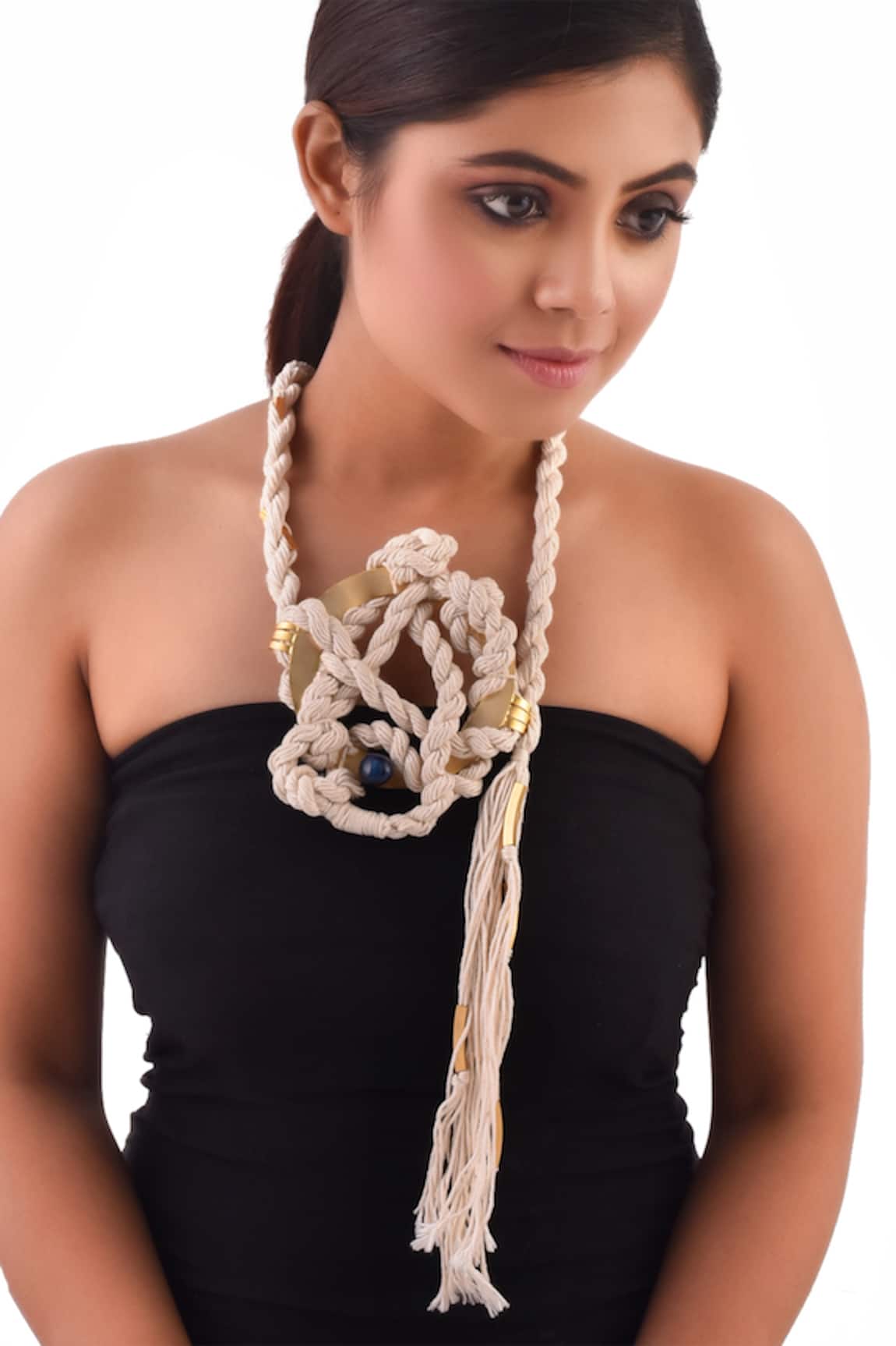 Zaza By Somya Rope Pattern Necklace