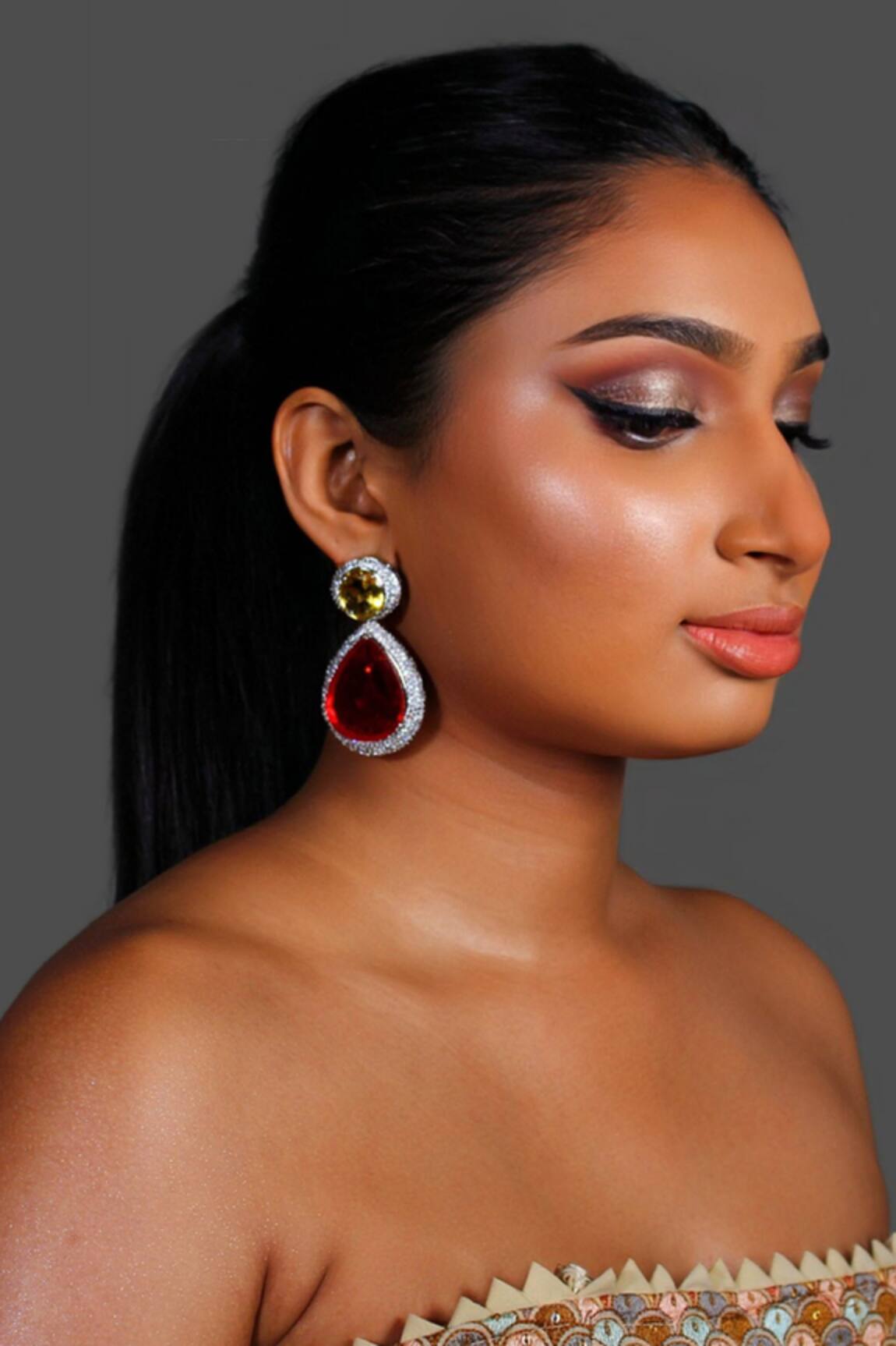 Studio6 Jewels Zircon Embellished Earrings 