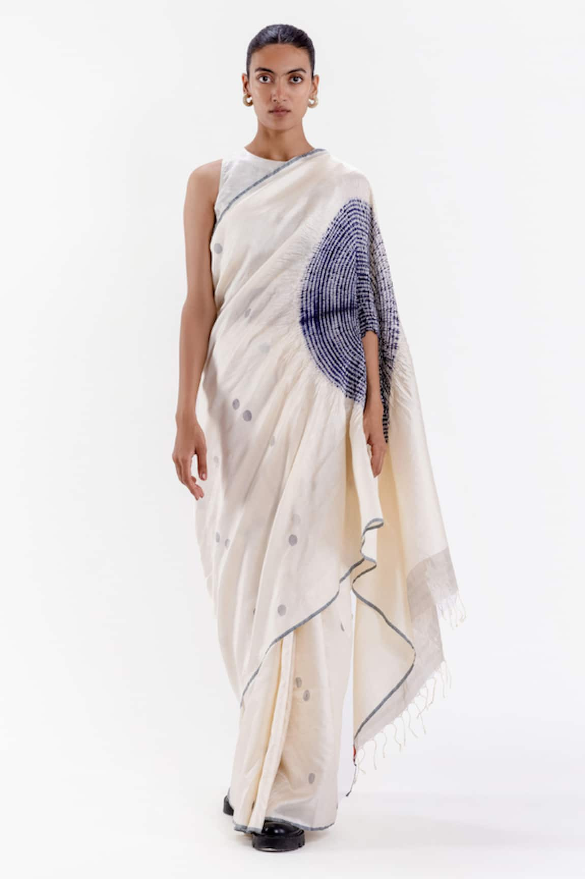 Studio Medium Handwoven Saree With Running Blouse