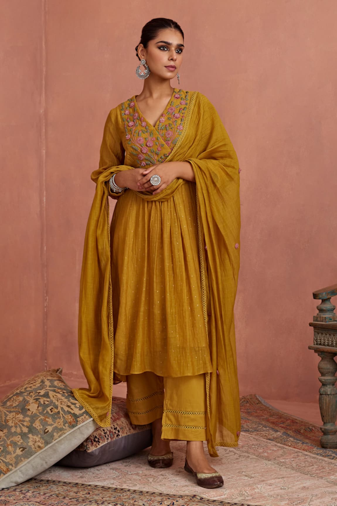 Kritika Dawar Yoke Embroidered Kurta Pant Set