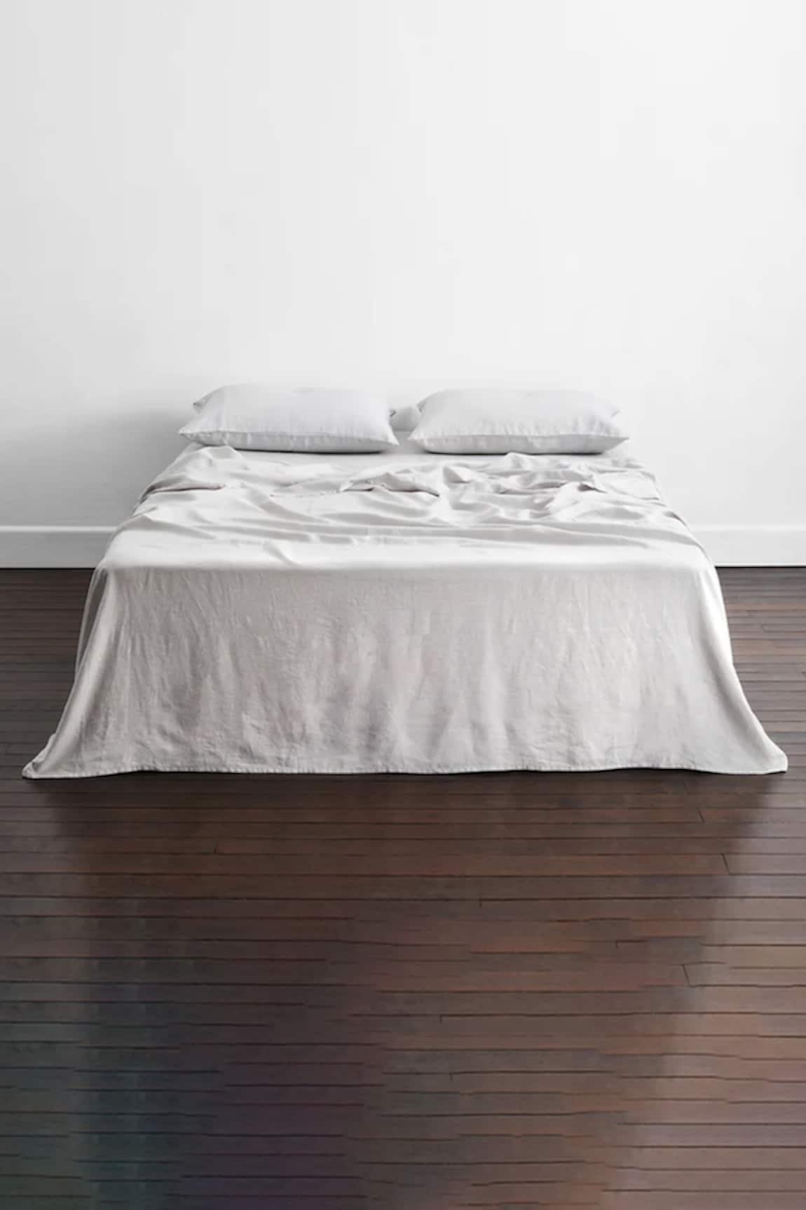 Thread Connect Plain Linen Bedsheet Set