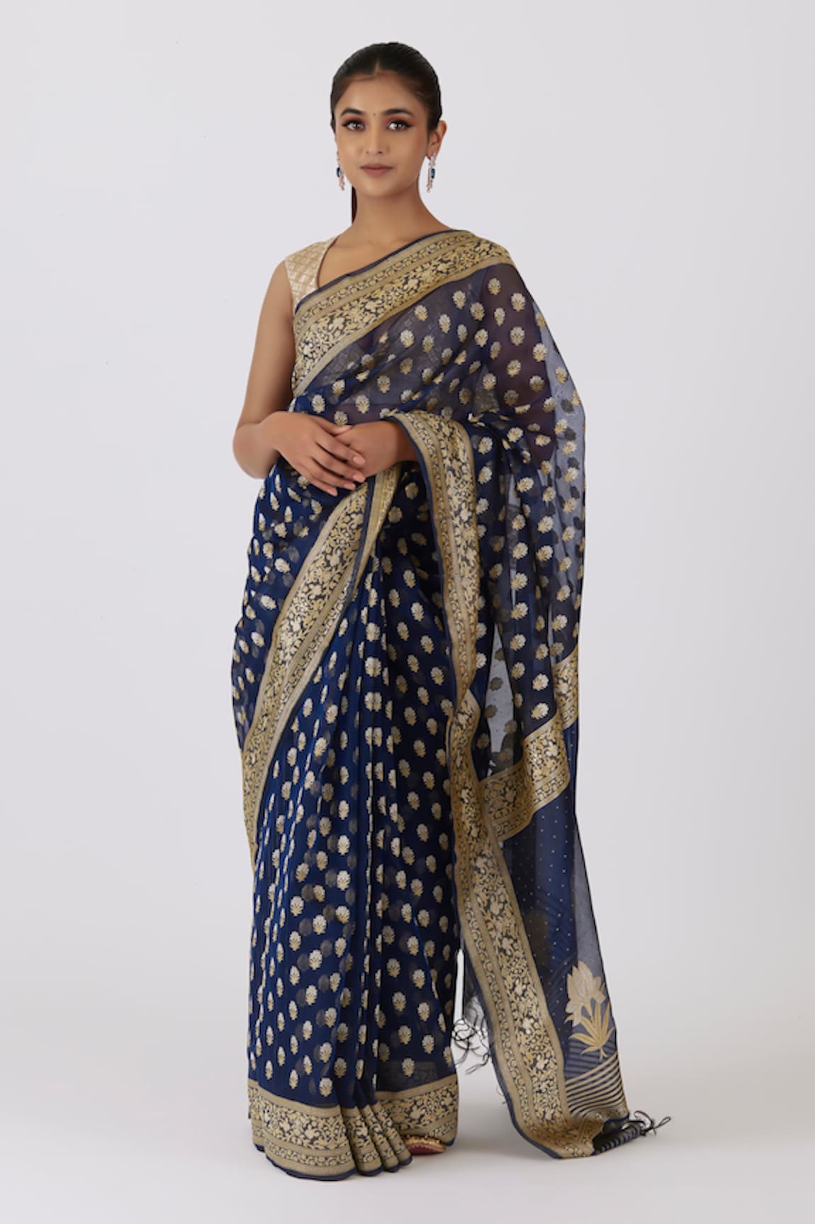 Shimai Jayachandra Garden Of Paradise Saree With Unstitched Blouse Piece