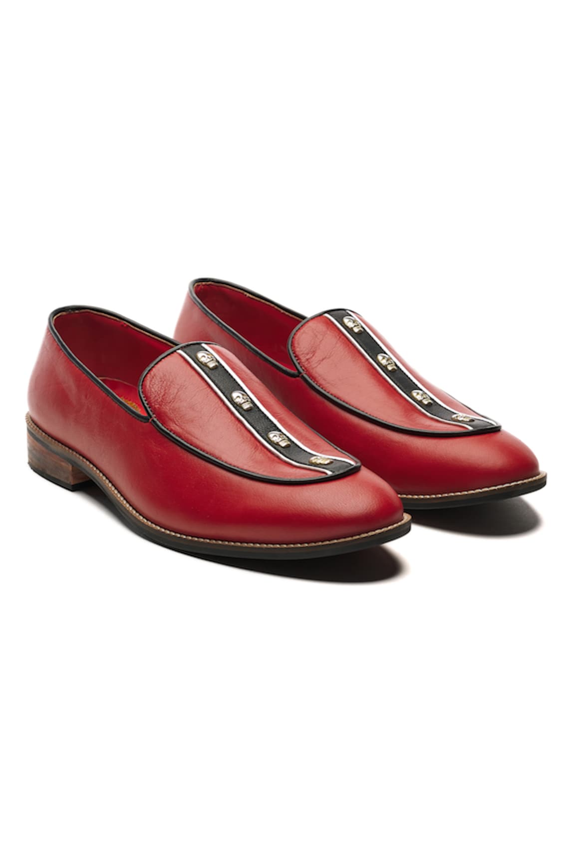 Banjaaran Studio Cranium Accented Loafers