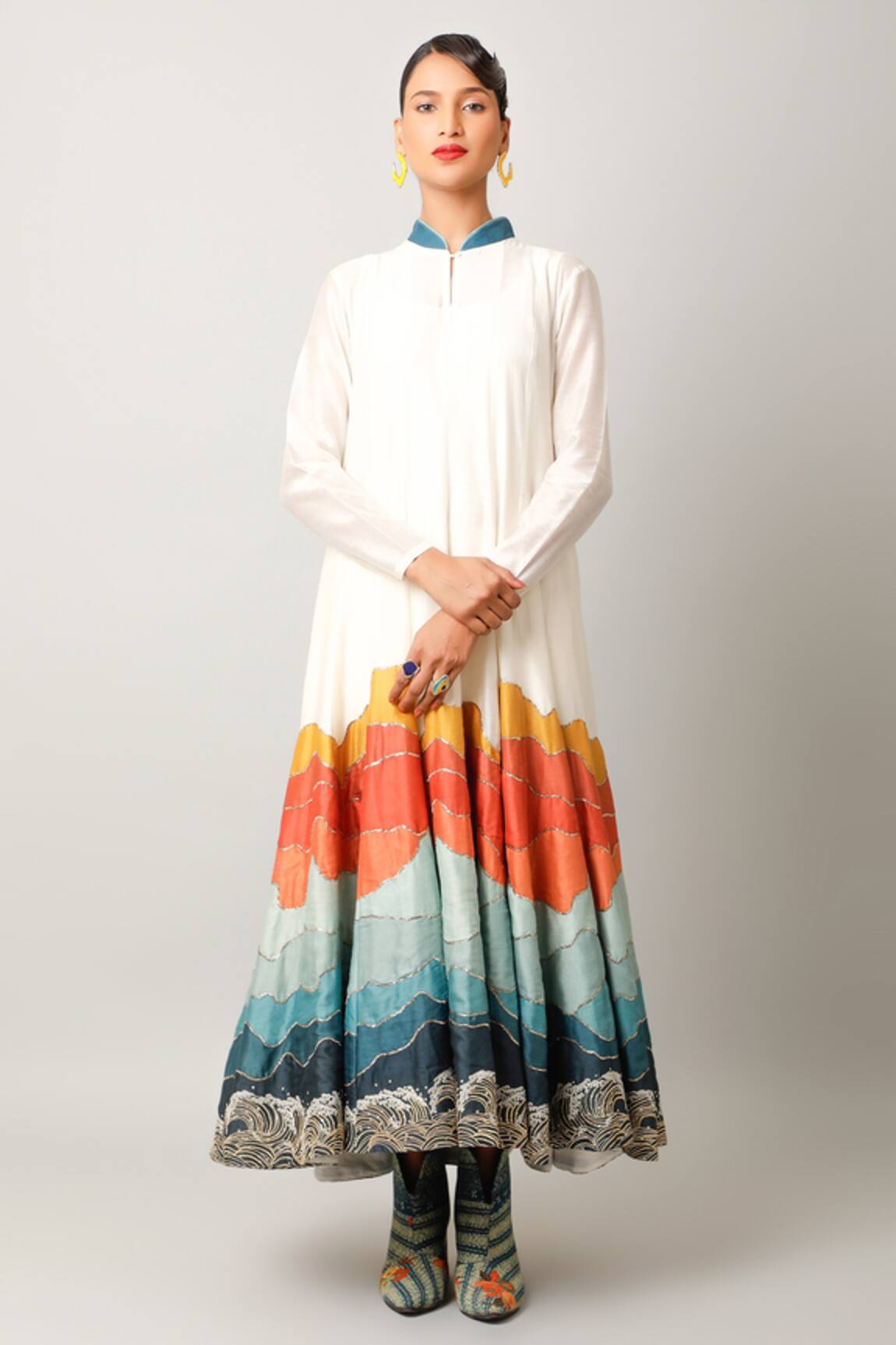 Jajaabor Landscape Applique Embroidered Anarkali & Pant Set 