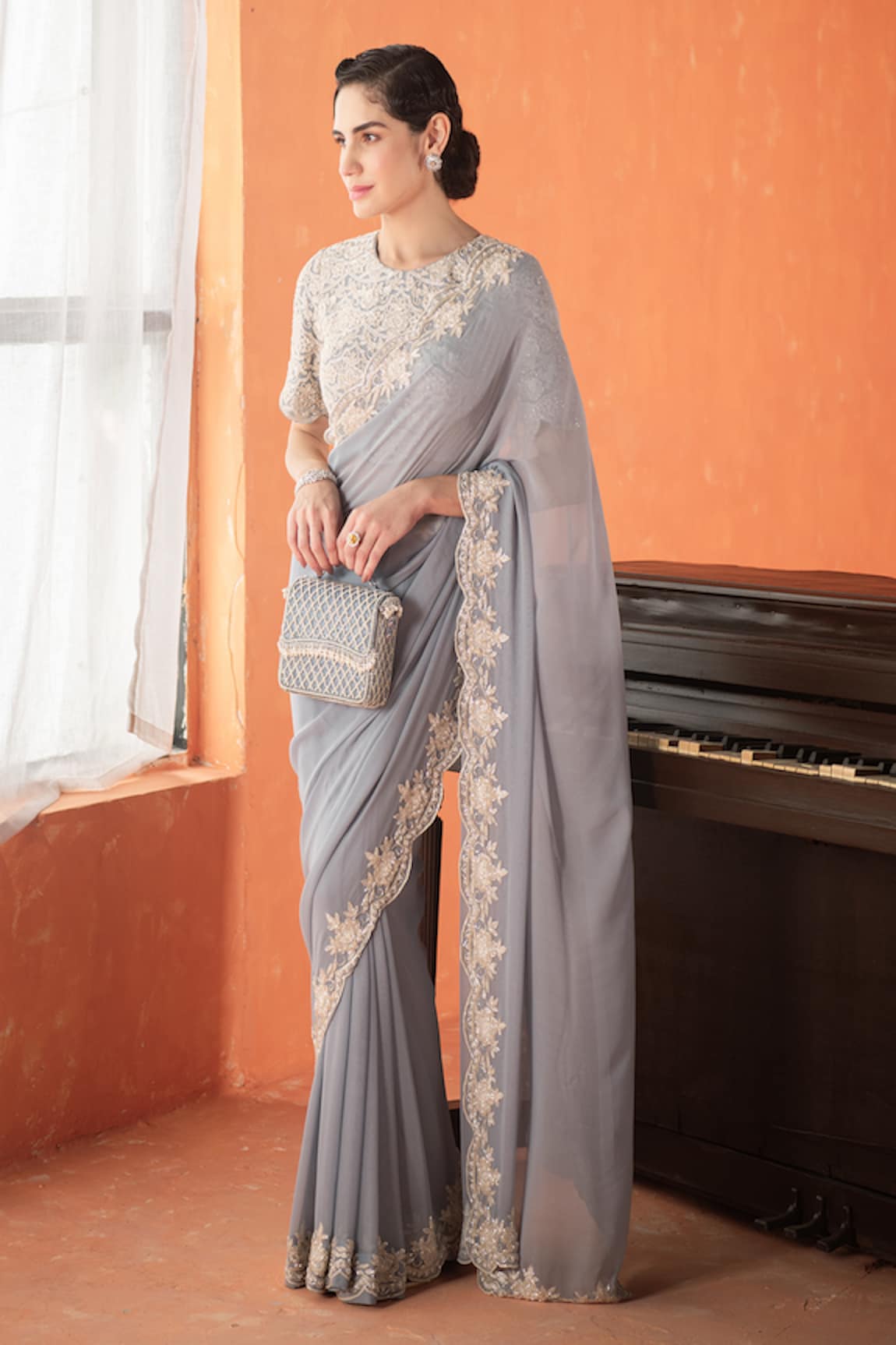 SUMMER BY PRIYANKA GUPTA Chandelier Scallop Embroidered Saree With Blouse