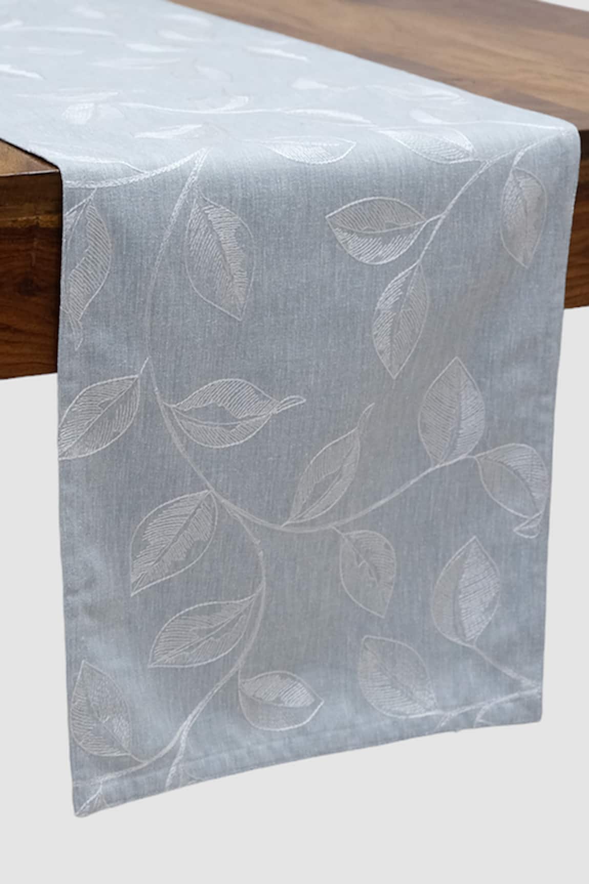 Design Gaatha Leaf Thread Embroidered Table Runner