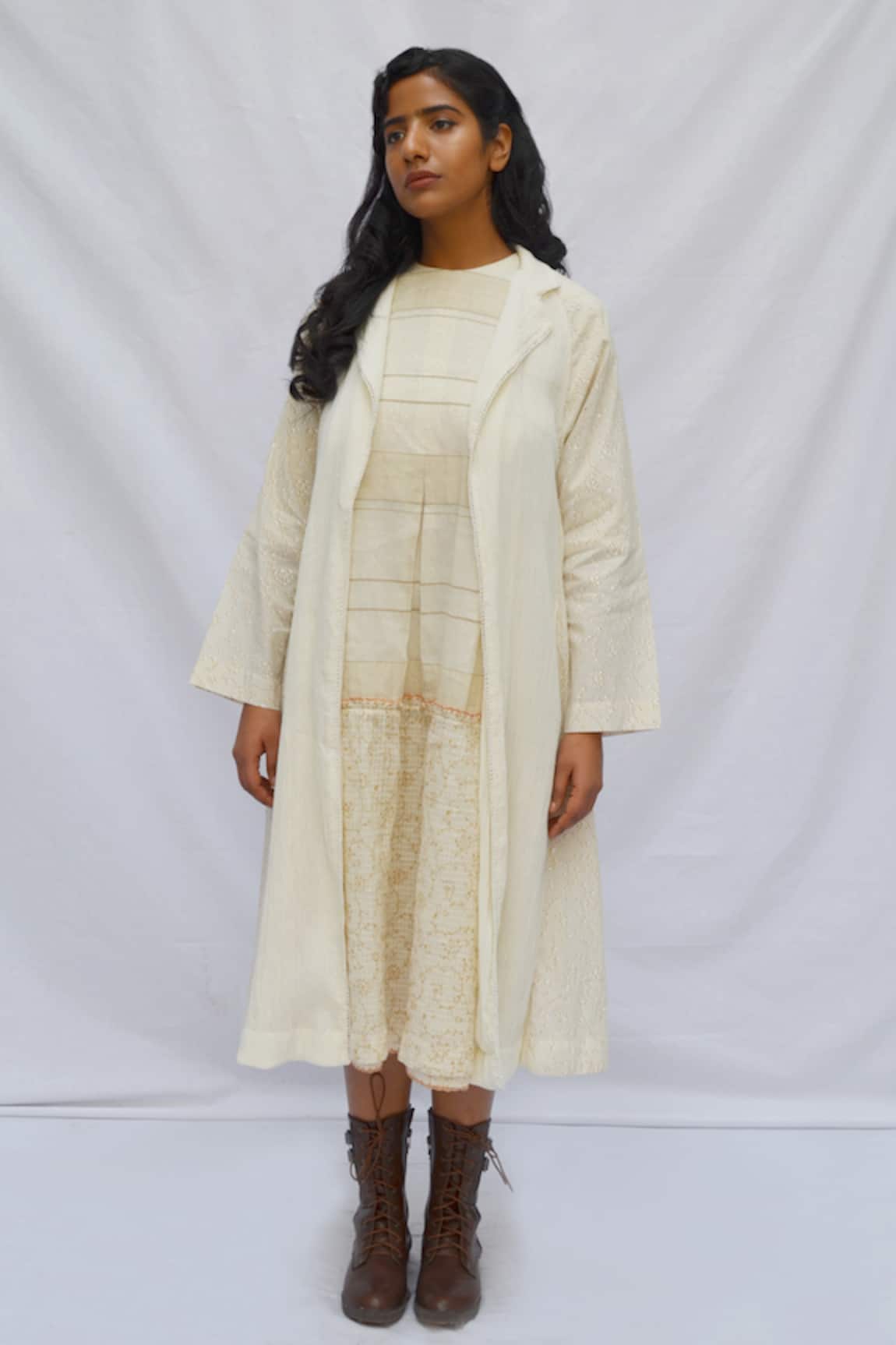 Ahmev Raglan Sleeves Flora Vine Print Jacket