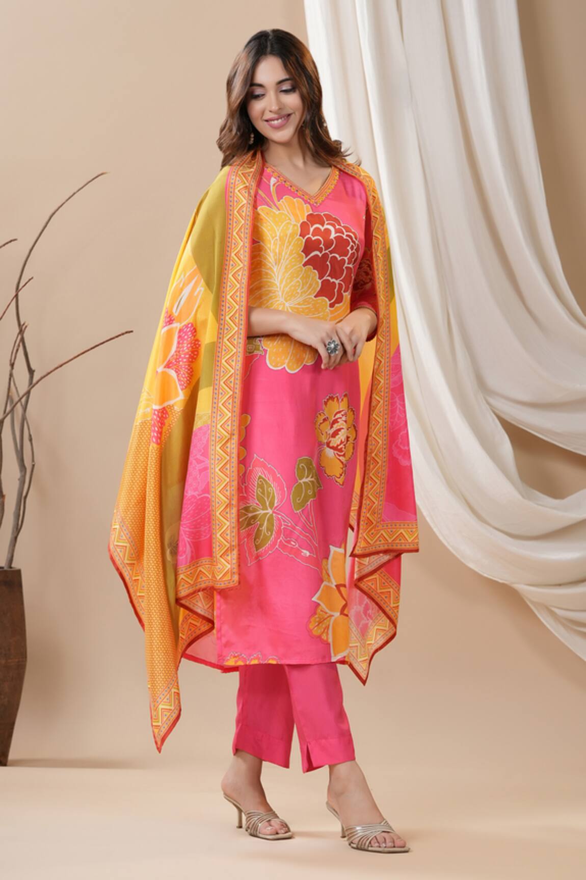Bairaas Floral Print Straight Kurta Pant Set