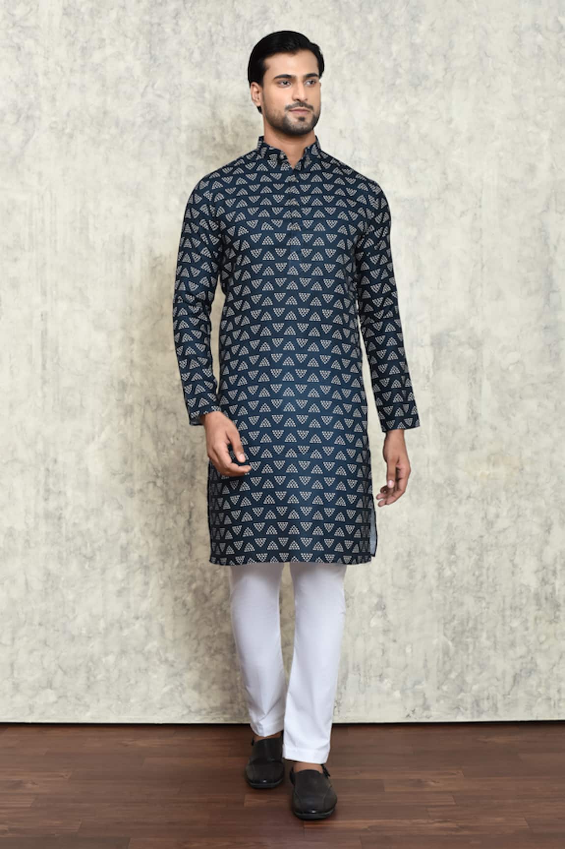 Arihant Rai Sinha Geometric Print Kurta & Pyjama Set