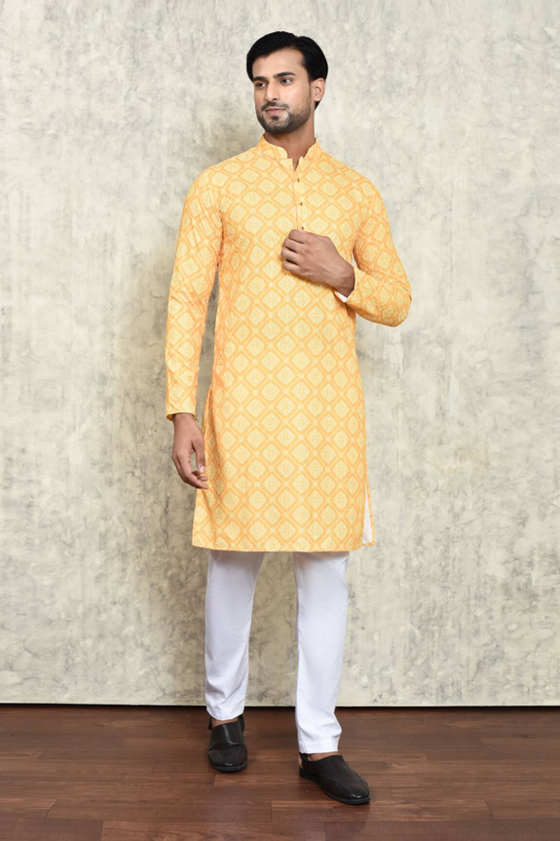 Arihant Rai Sinha Buttoned Straight Kurta & Pyjama Set