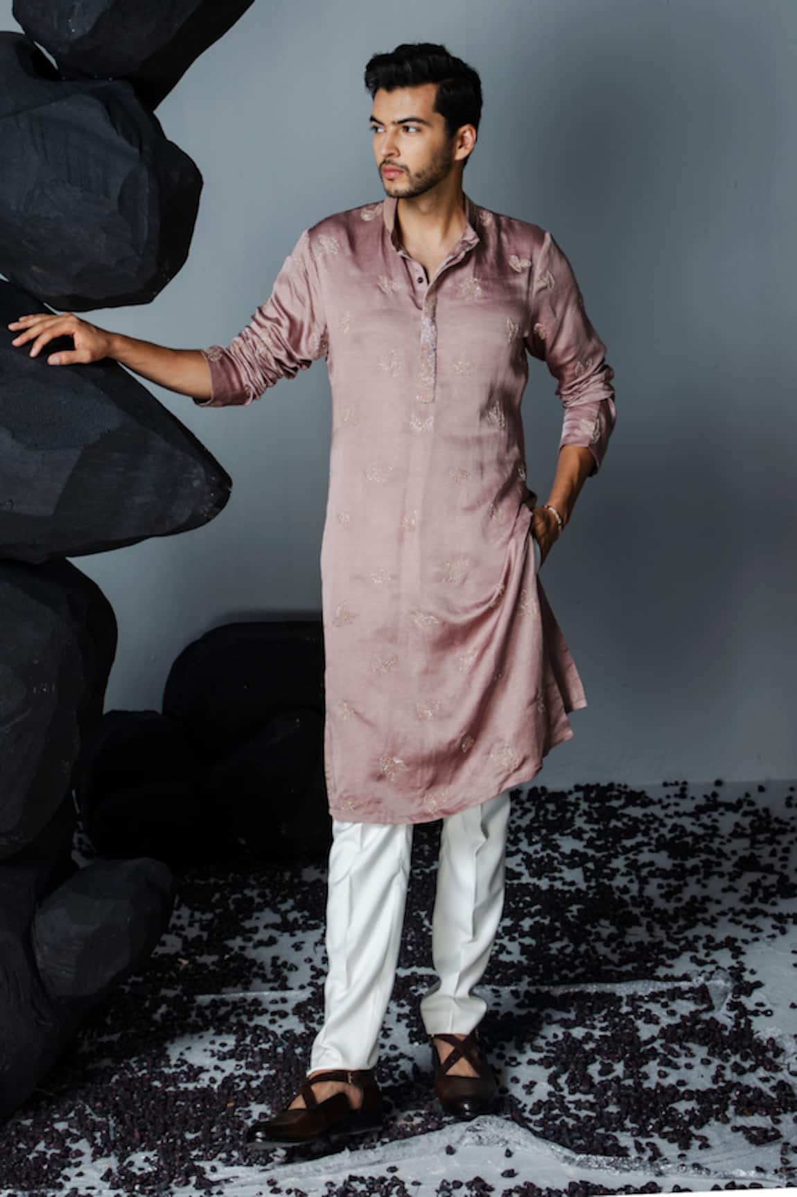 Contrast By Parth Linen Silk Leaf Embroidered Kurta With Pant
