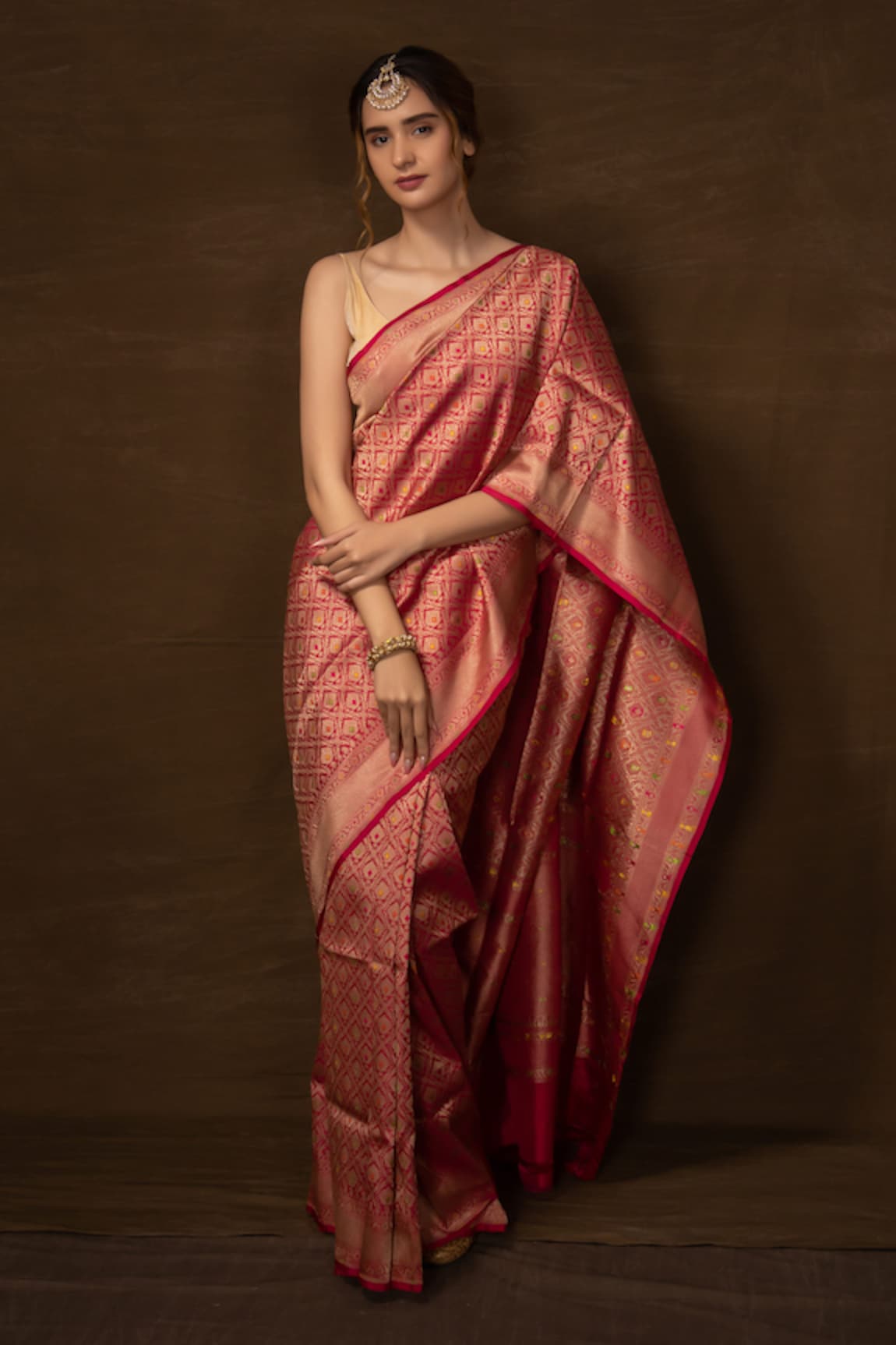 Pinki Sinha Brocade Jaal Pattern Banarasi Handwoven Saree With Running Blouse