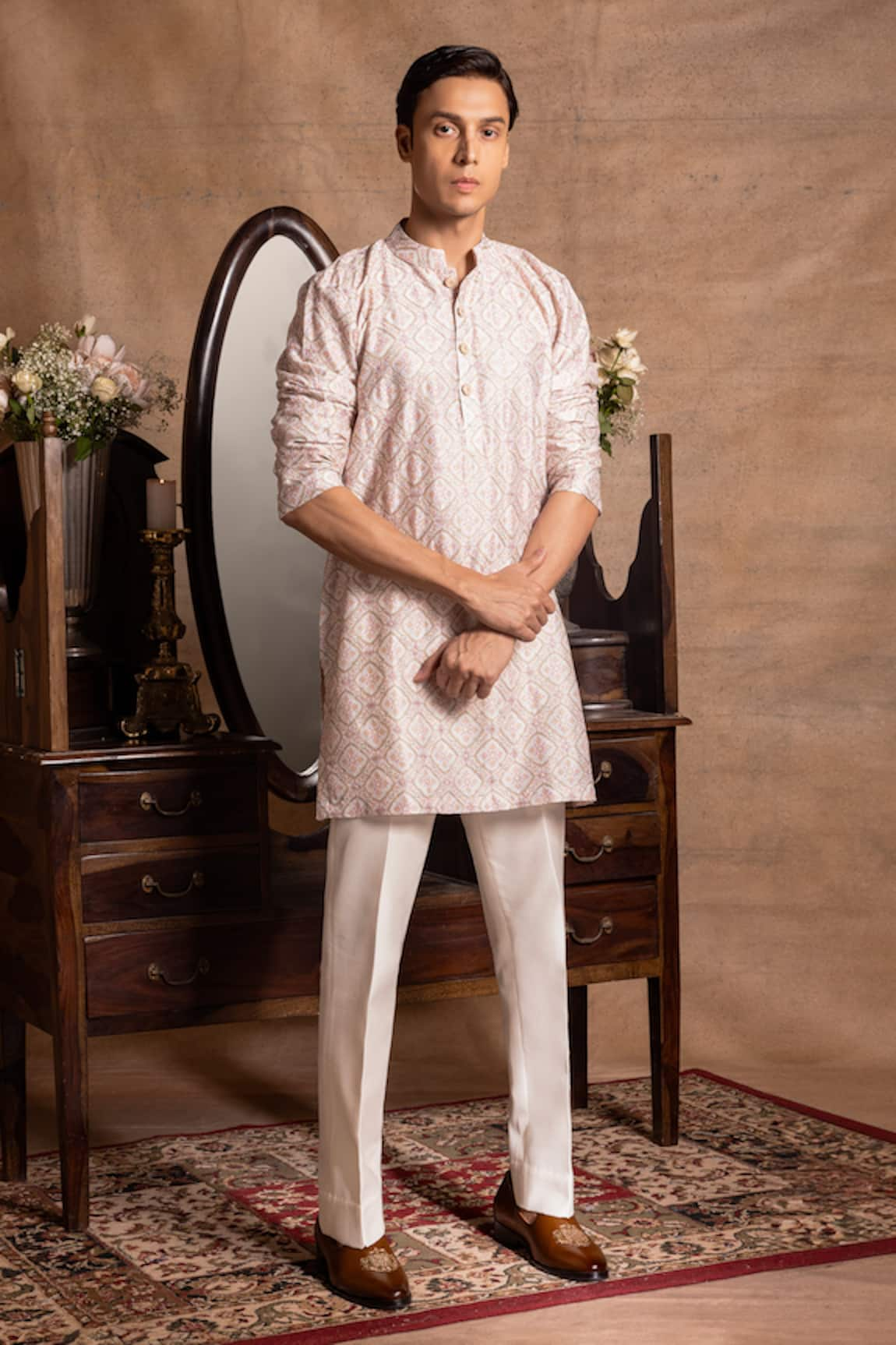 Beige Hand Painted Pant In Tanzanian Linen – Amrit Dawani