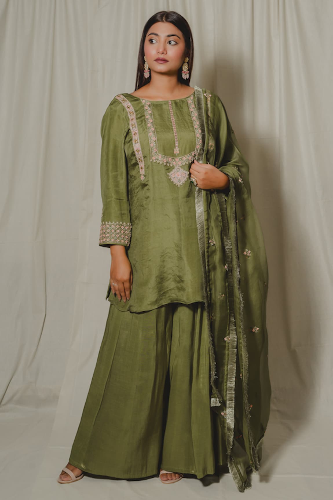 SHINOR Embroidered Short Kurta Palazzo Set