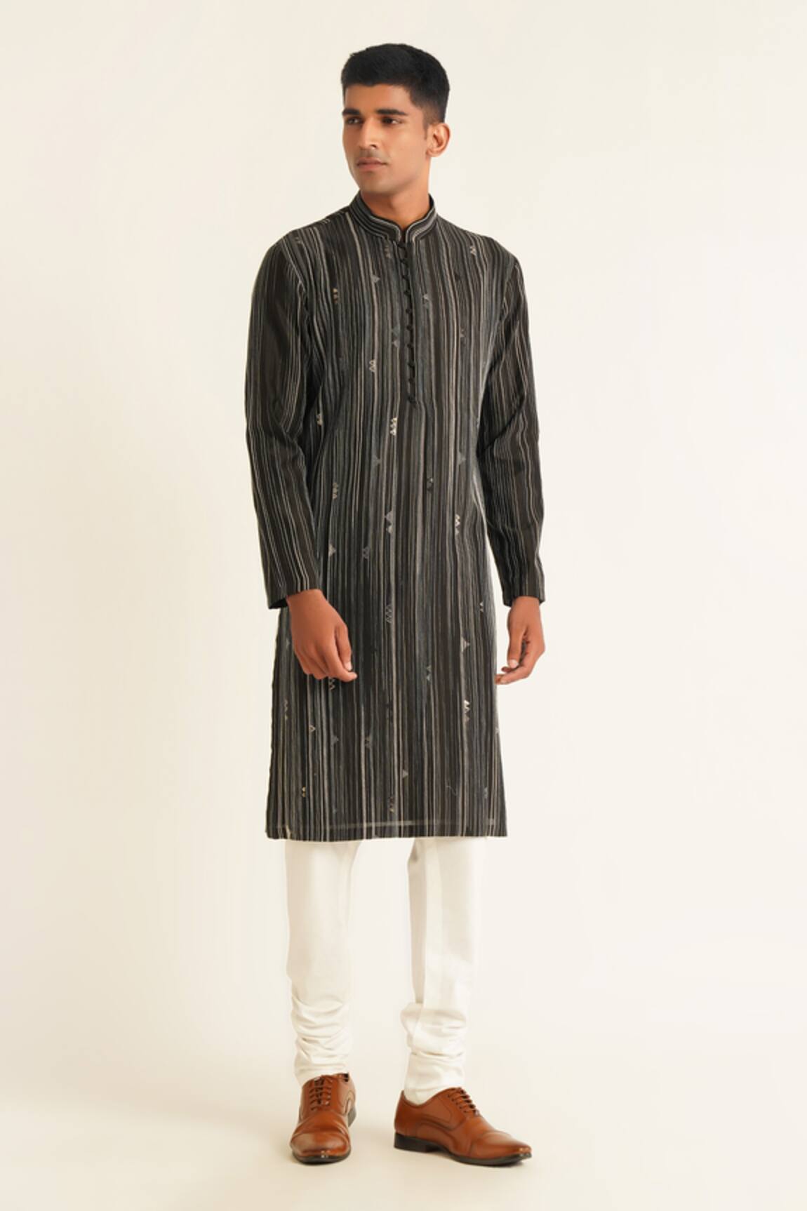 Dhruv Vaish Thread Embroidered Kurta Set 
