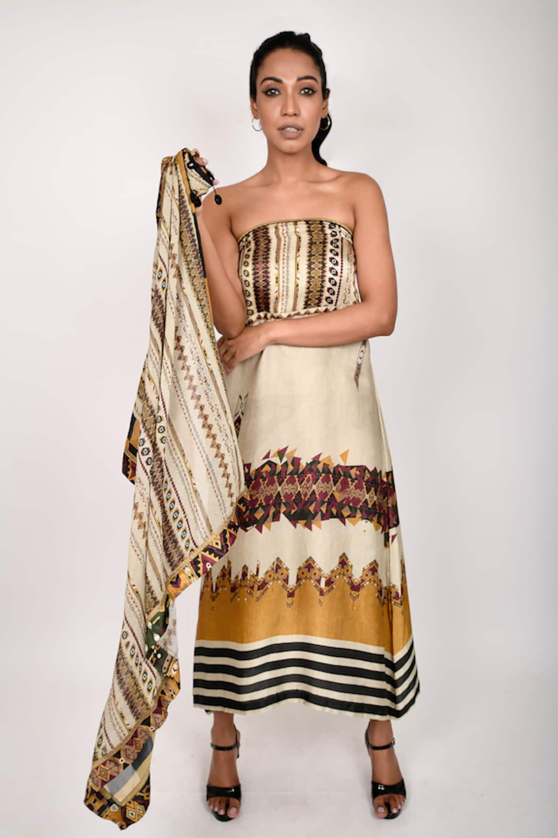 Anmol Kakad Geometric Print Tube Dress With Stole