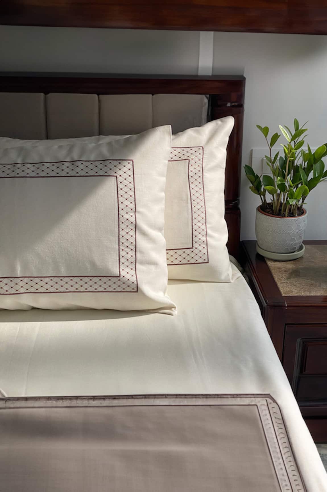 Sadyaska Cotton Bedsheet With Pillow Covers