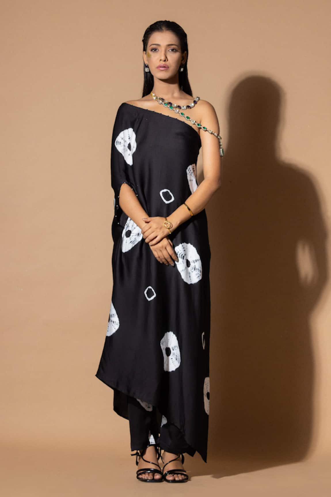 Zeefaa Abstract Pattern Tunic & Straight Pant Set