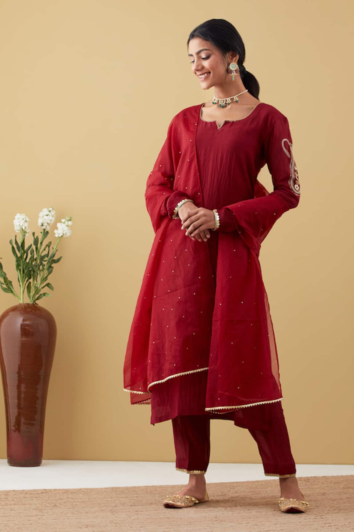 Tashee Chanderi Paisley Sleeve Embroidered Kurta Set