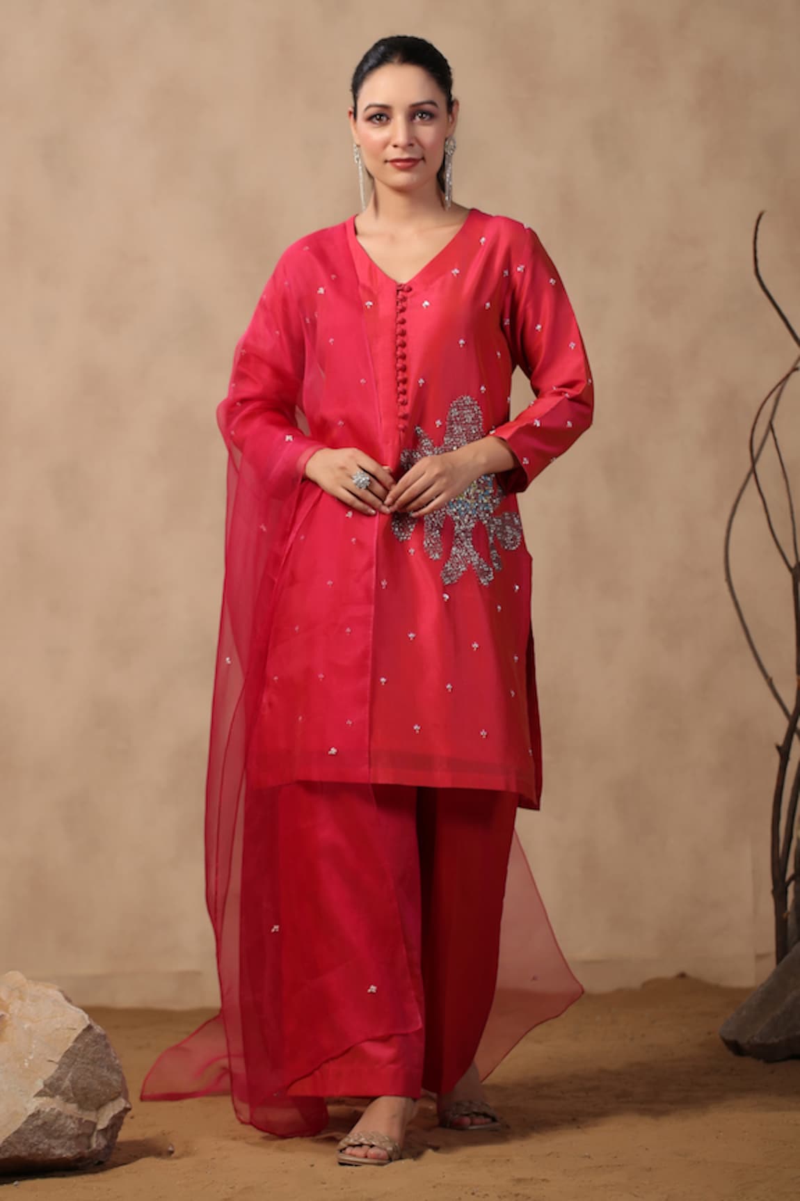 Palak Khandelwal Embroidered Chanderi Kurta Pant Set