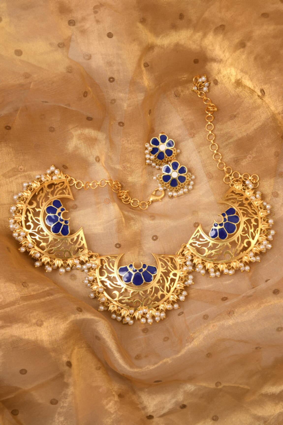 Totapari Embellished Maharani Necklace Set 