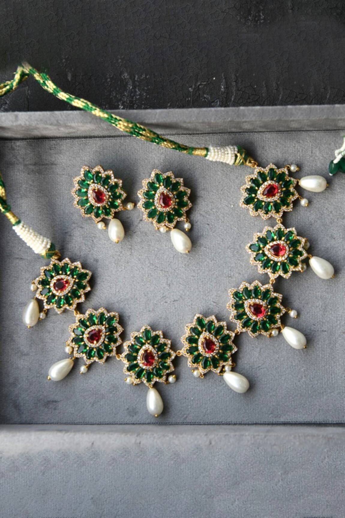 Totapari Mahnoor Semi Precious Stone Studded Necklace Set