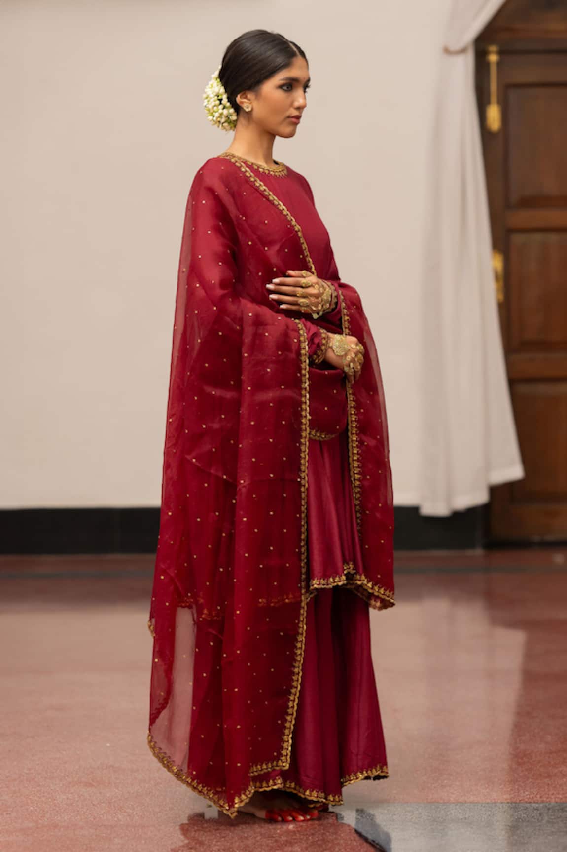 Mimamsaa Mohini Floral Border Embroidered Dupatta