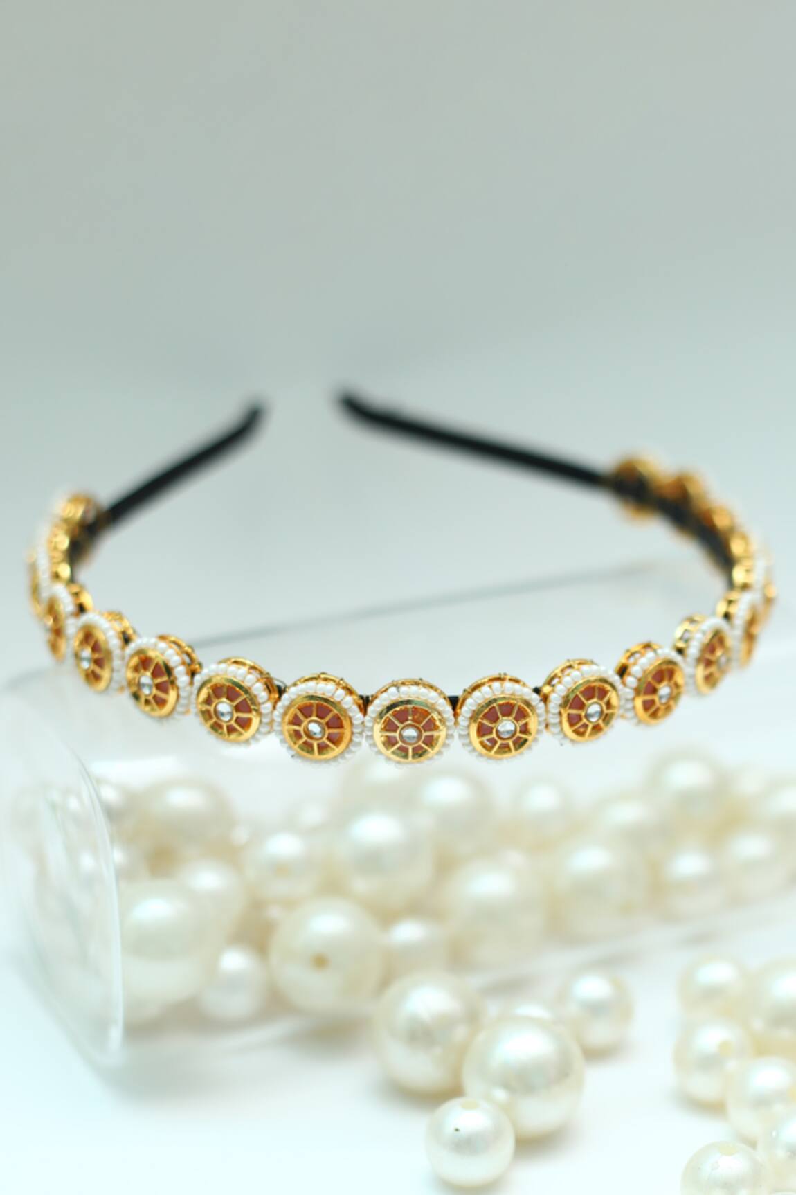 Foot Fuel Round Studded Broach Hairband 
