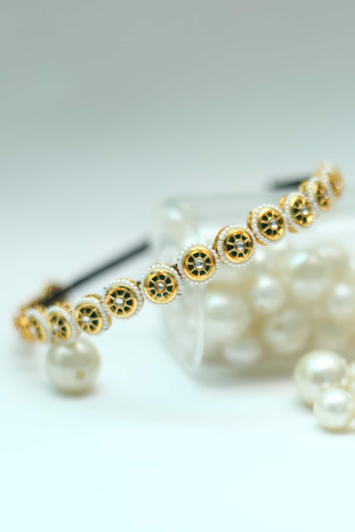 Foot Fuel Circular Embellished Broach Hairband 