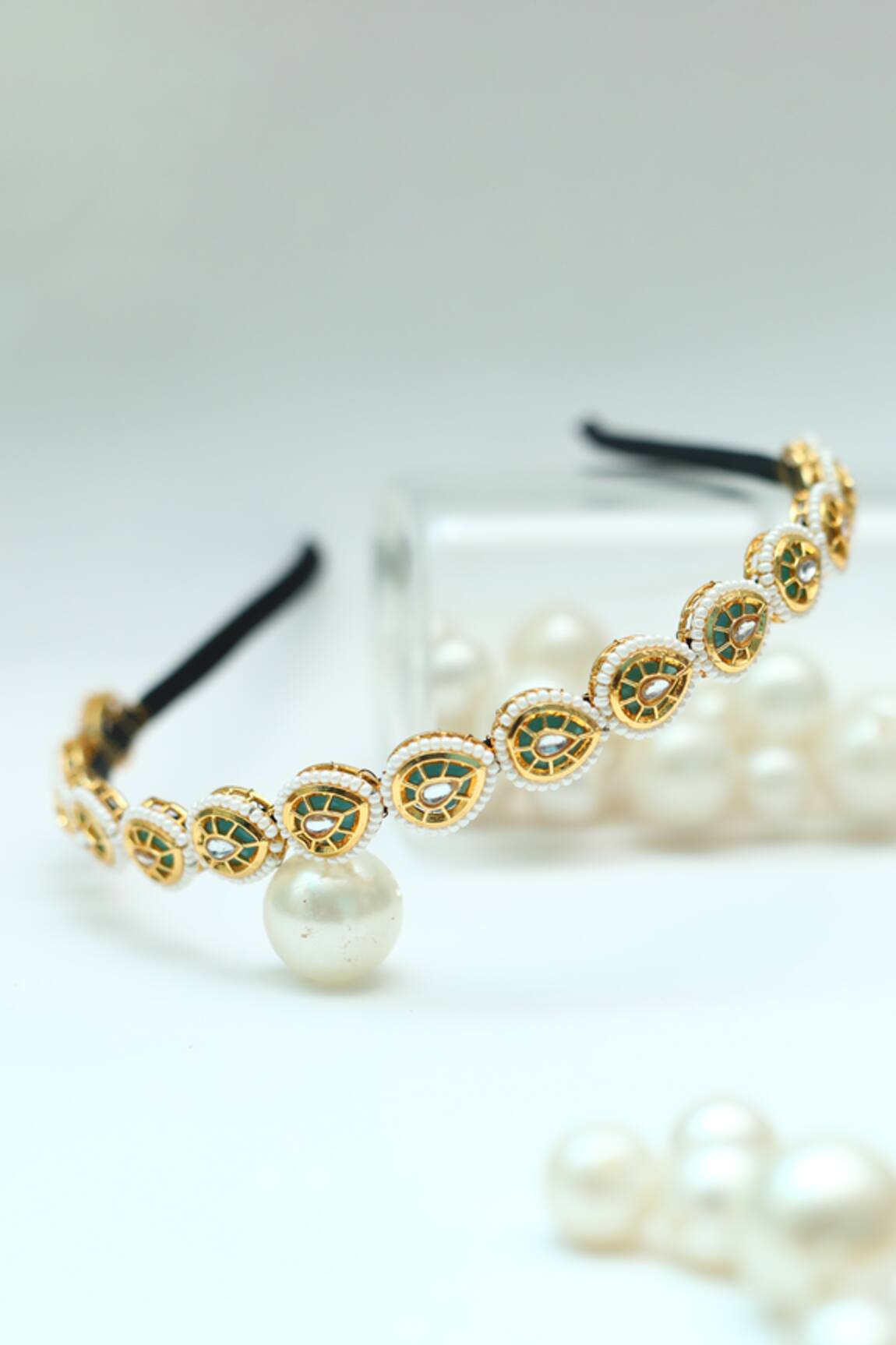 Foot Fuel Teardrop Studded Broach Hairband 