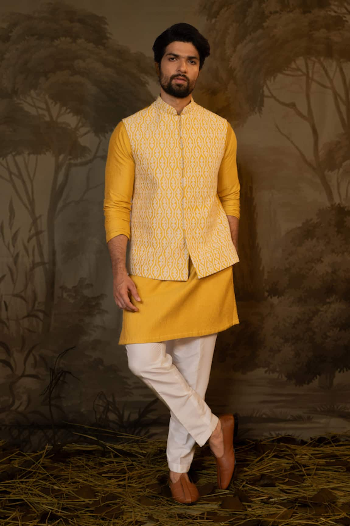 Darshika Menswear Floral Applique Bundi Kurta Set