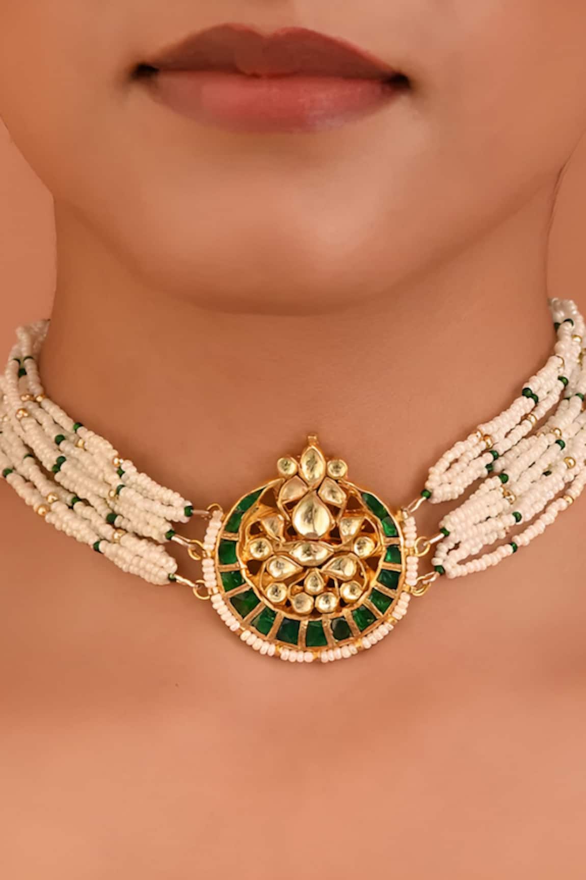 MAISARA JEWELRY Geometric Shaped Layered Pendant Choker