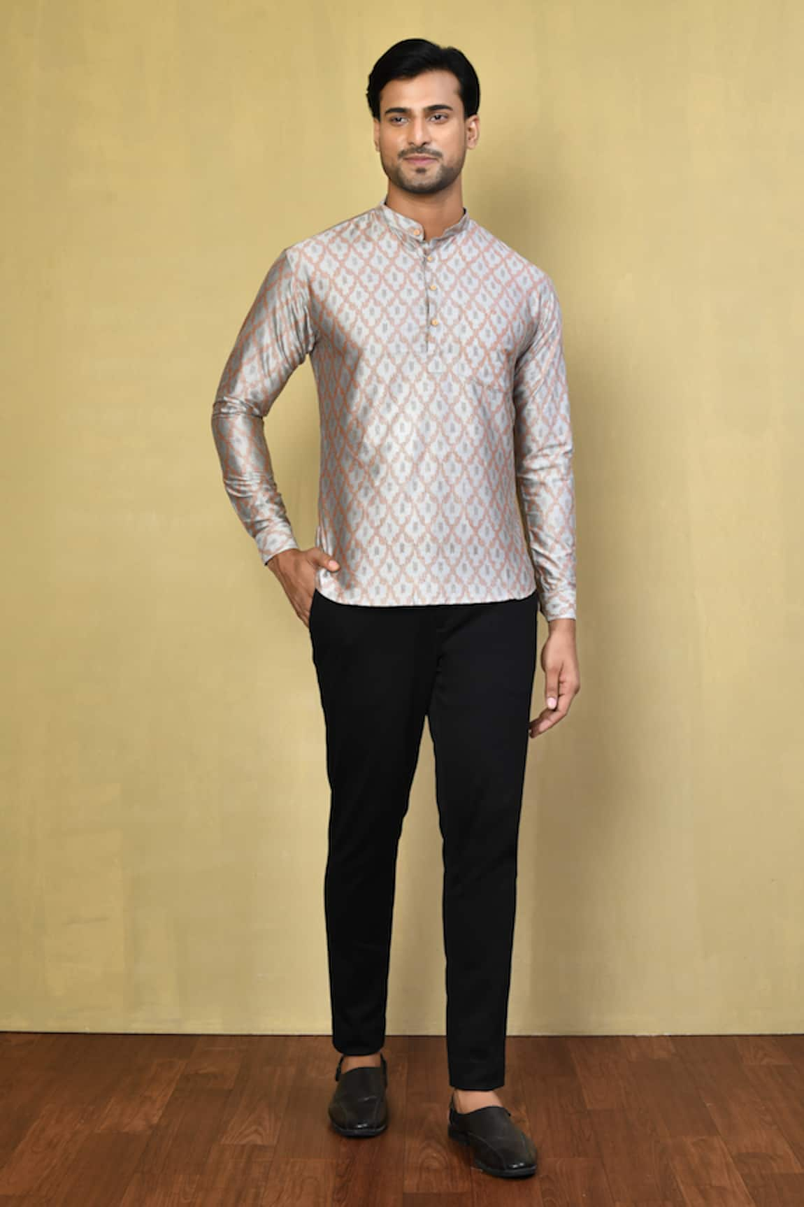 Arihant Rai Sinha Ikat Jaal Print Short Kurta