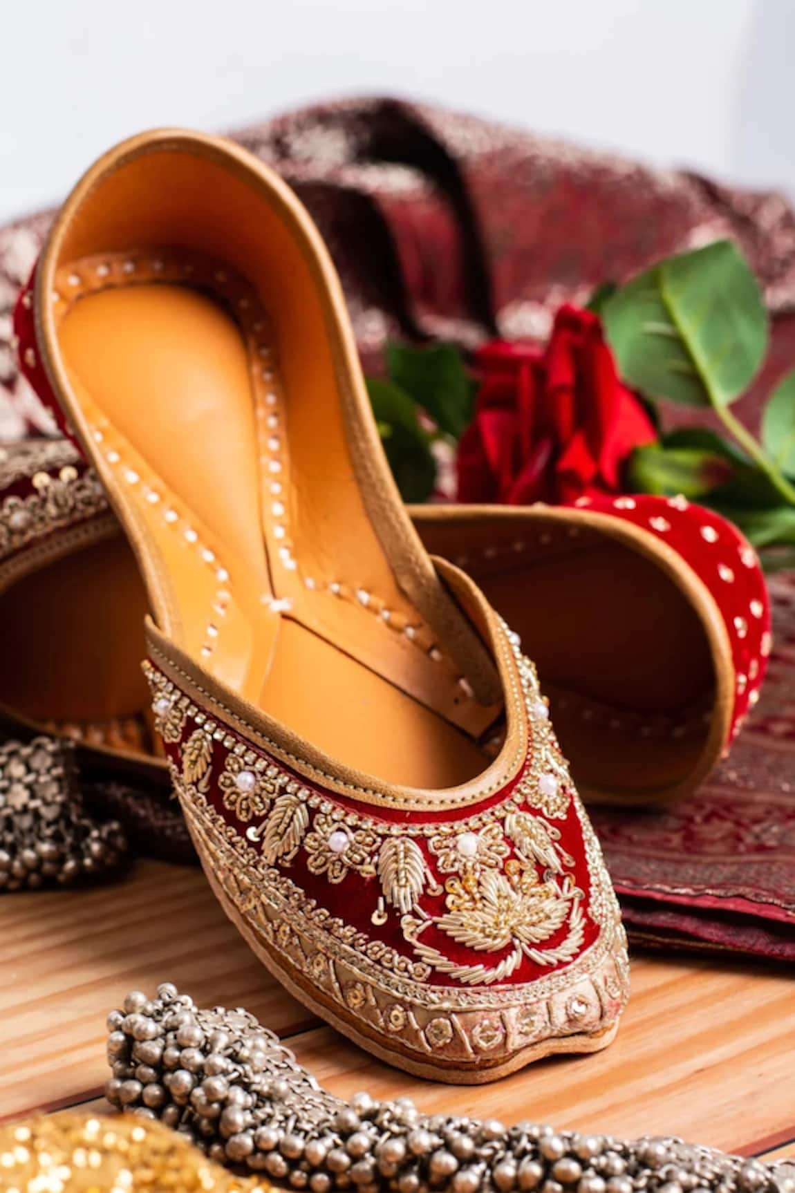 Kasually Klassy Bridal Lush Embroidered Juttis