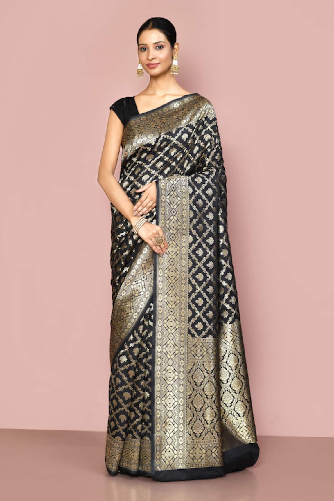 Nazaakat by Samara Singh Woven Floral Jaal Saree With Running Blouse