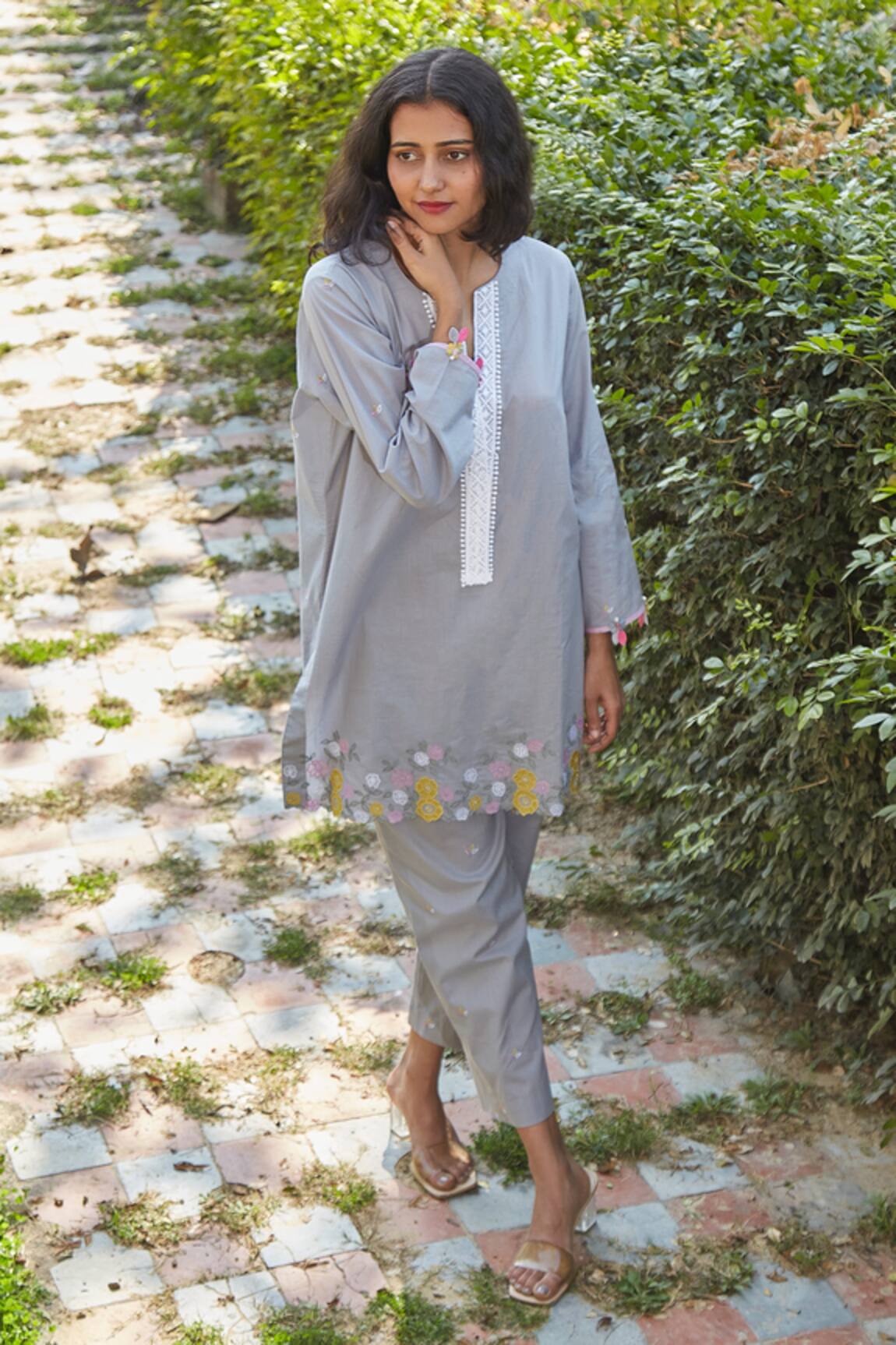 BO Tree Floral Applique Grey Kurta Set