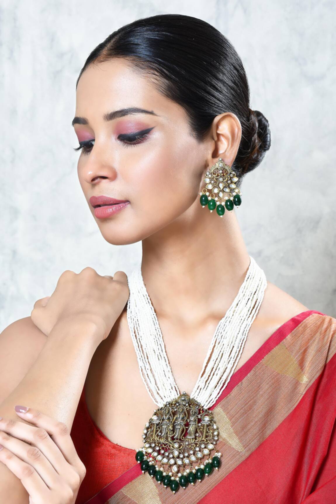 Our Purple Studio Antique Carved Pendant Necklace Set 